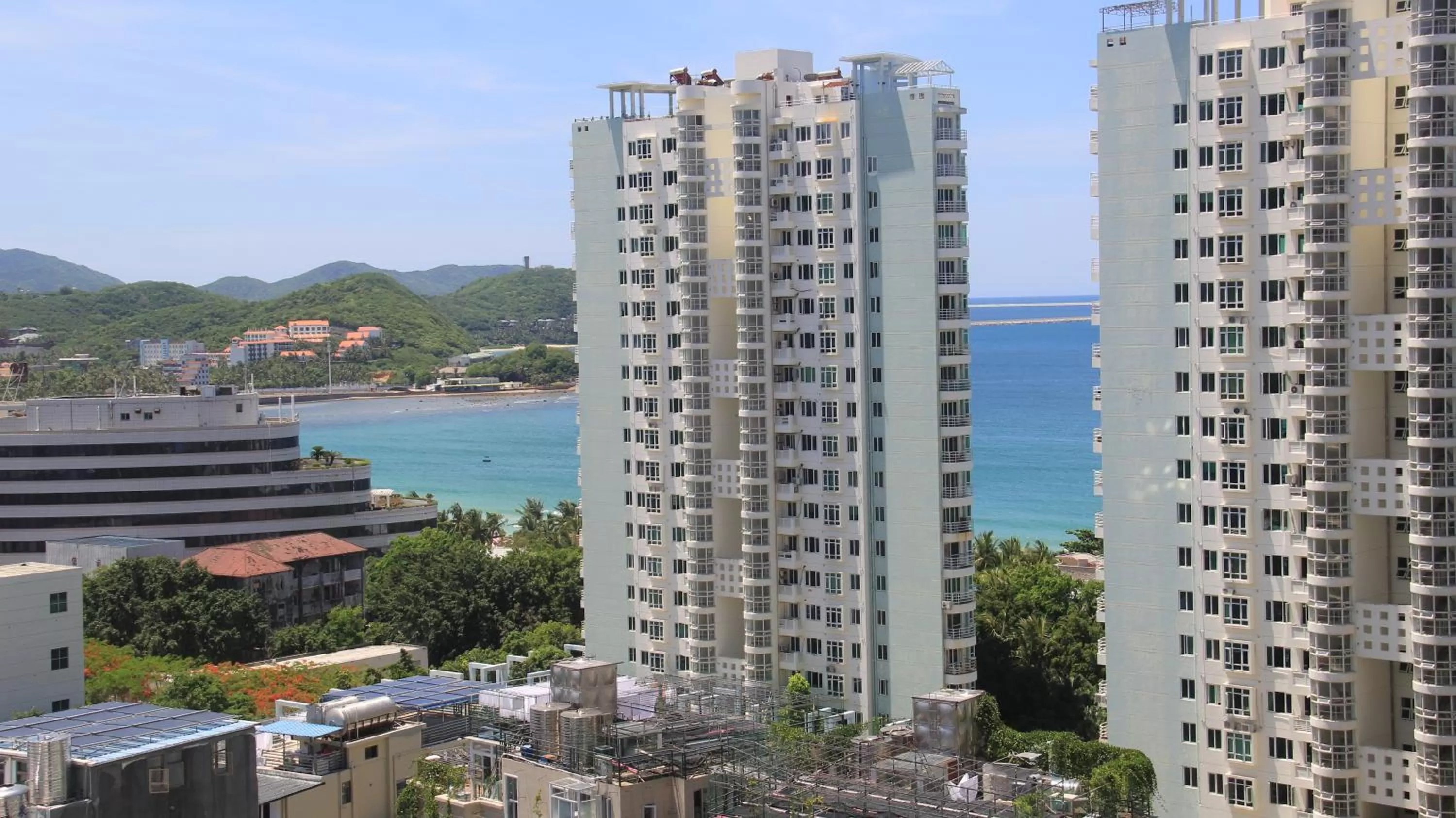 Property building in Barry Boutique Hotel Sanya