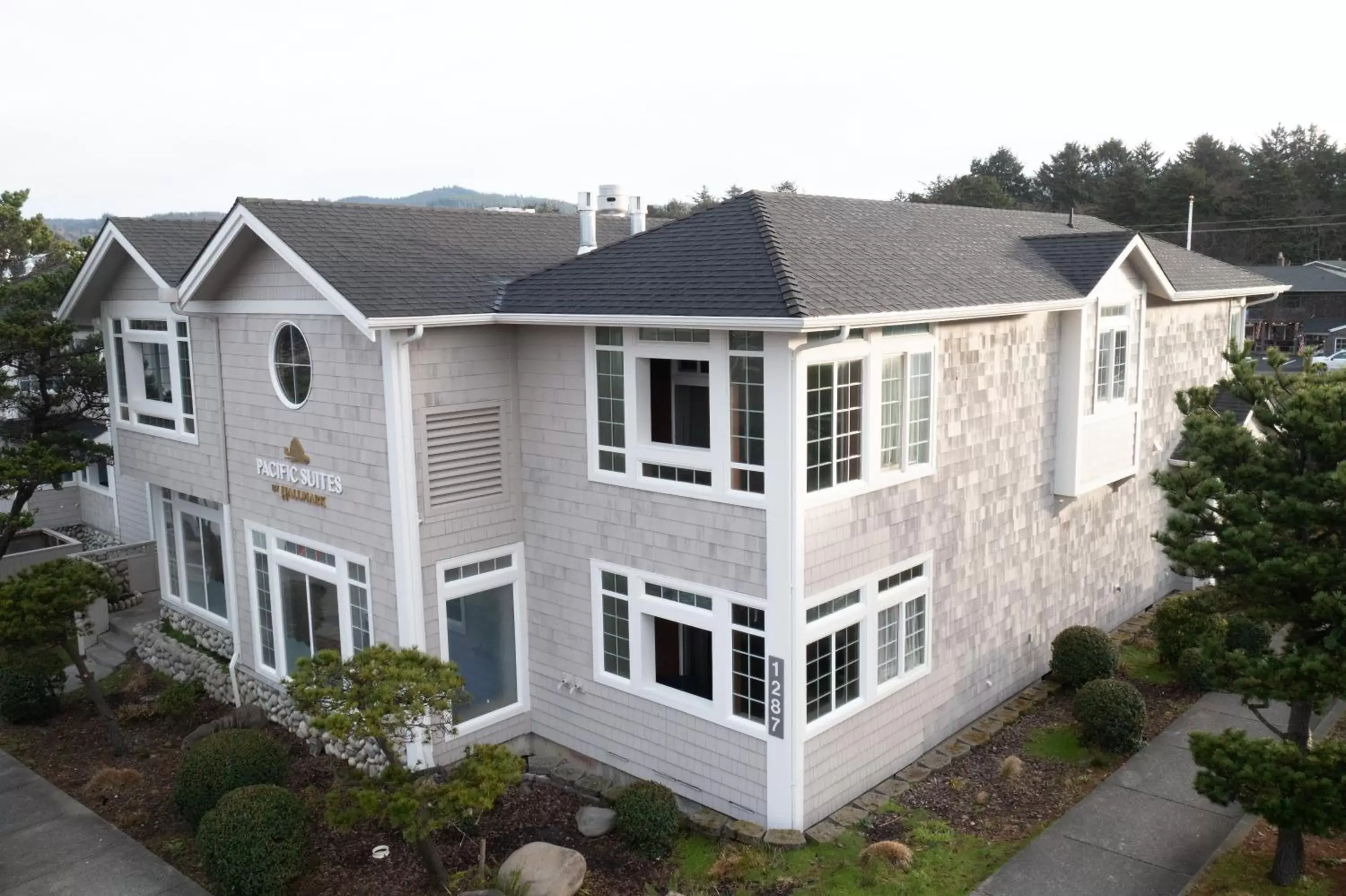 Property Building in Hallmark Resort in Cannon Beach