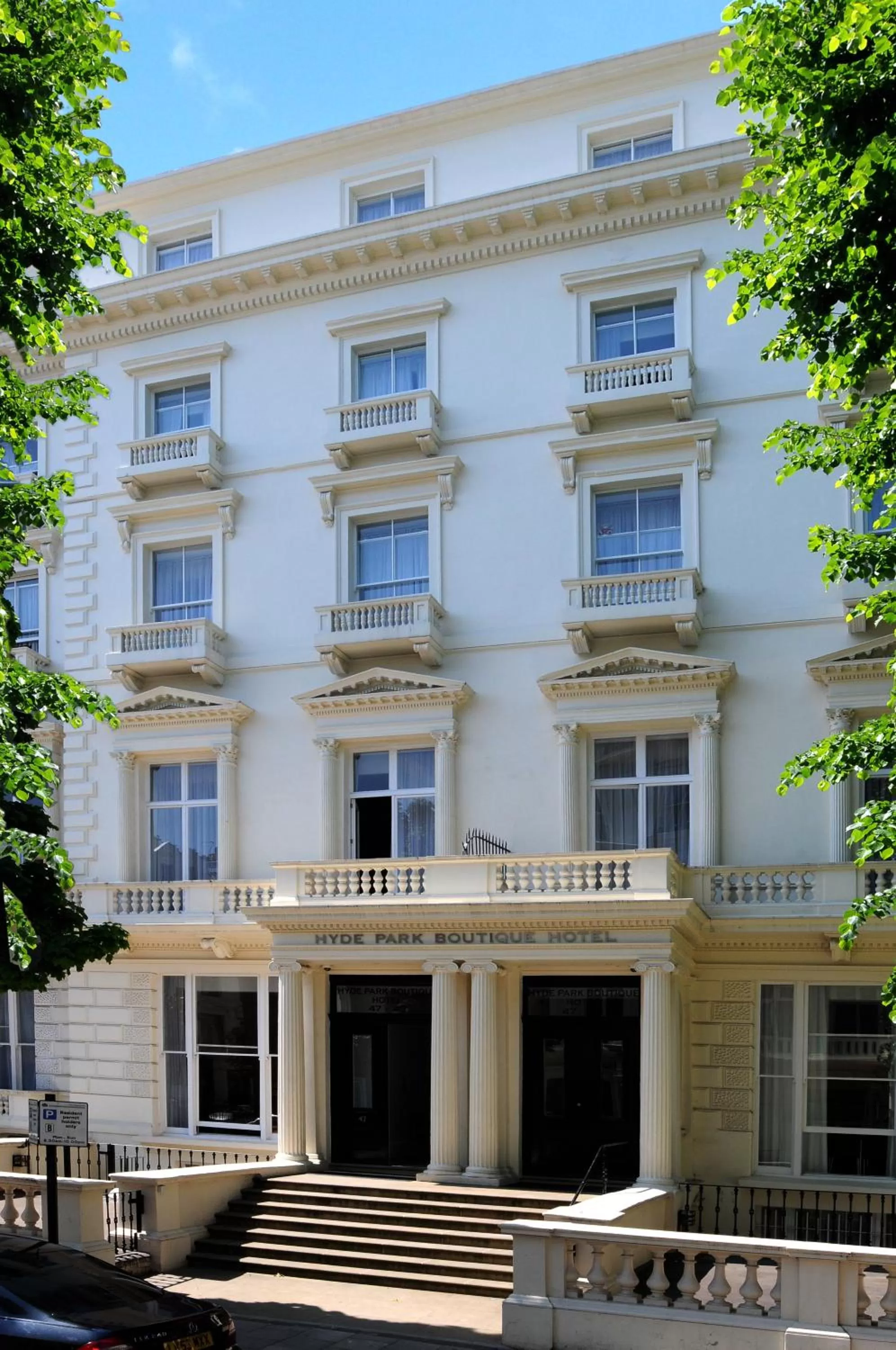Property building in Hyde Park Boutique Hotel