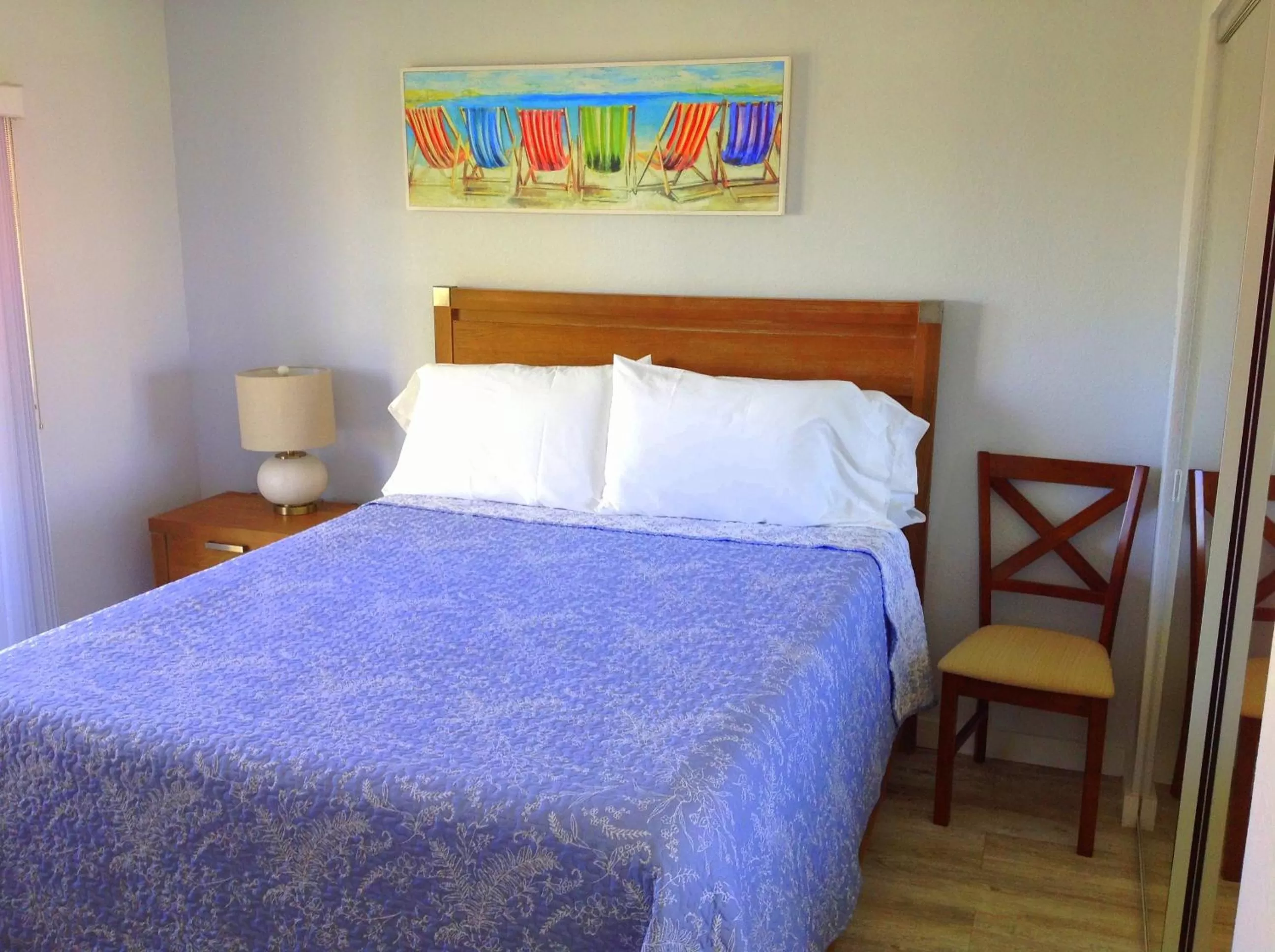 Bed in Vistalmar Beach Resort