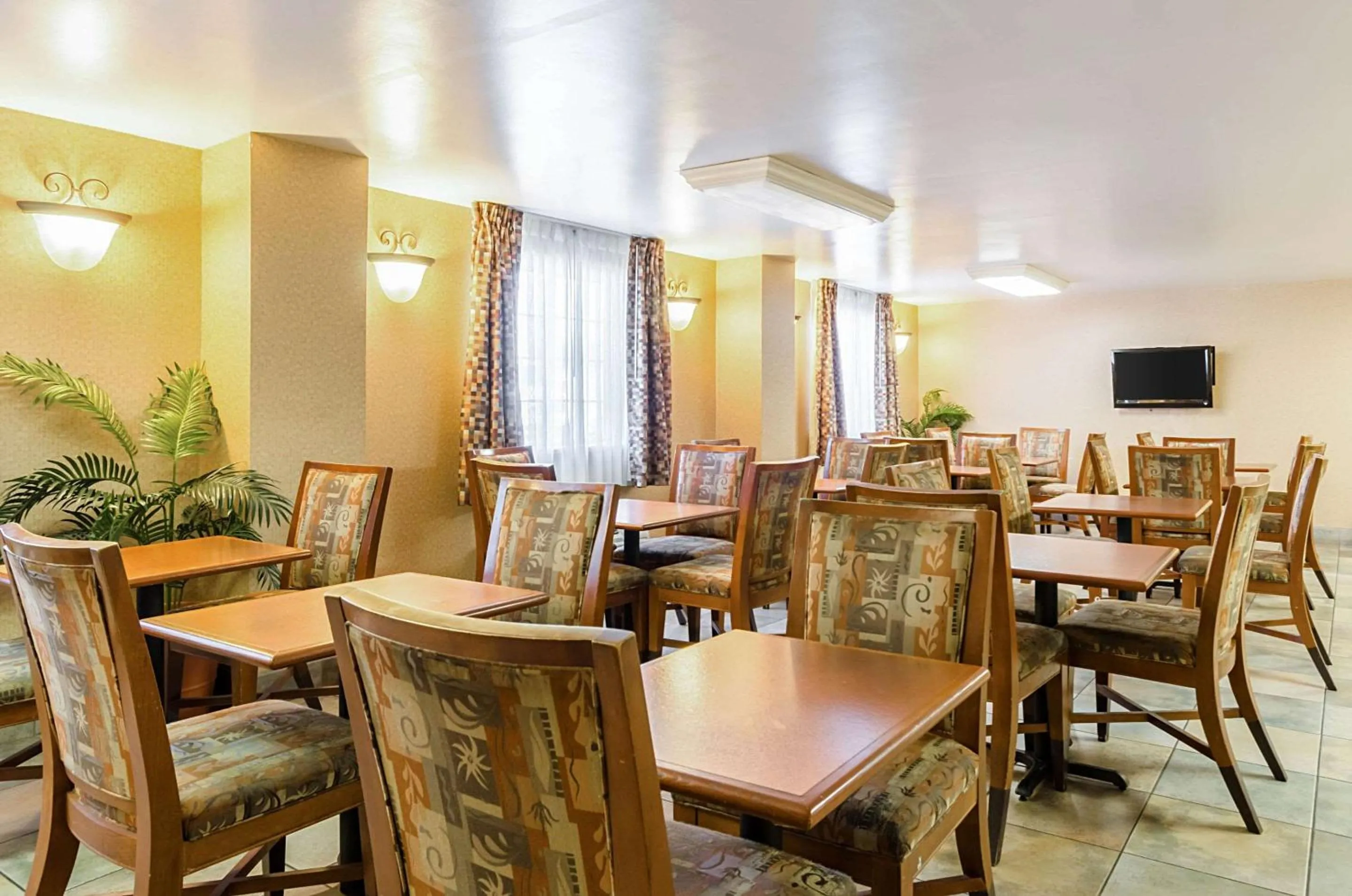 Restaurant/places to eat in Quality Inn Chicopee-Springfield