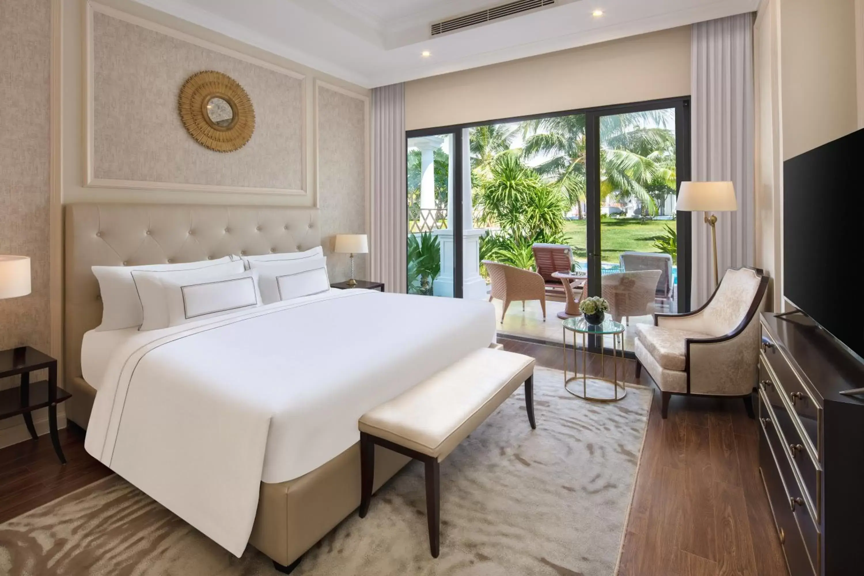 Bedroom in Meliá Vinpearl Cam Ranh Beach Resort