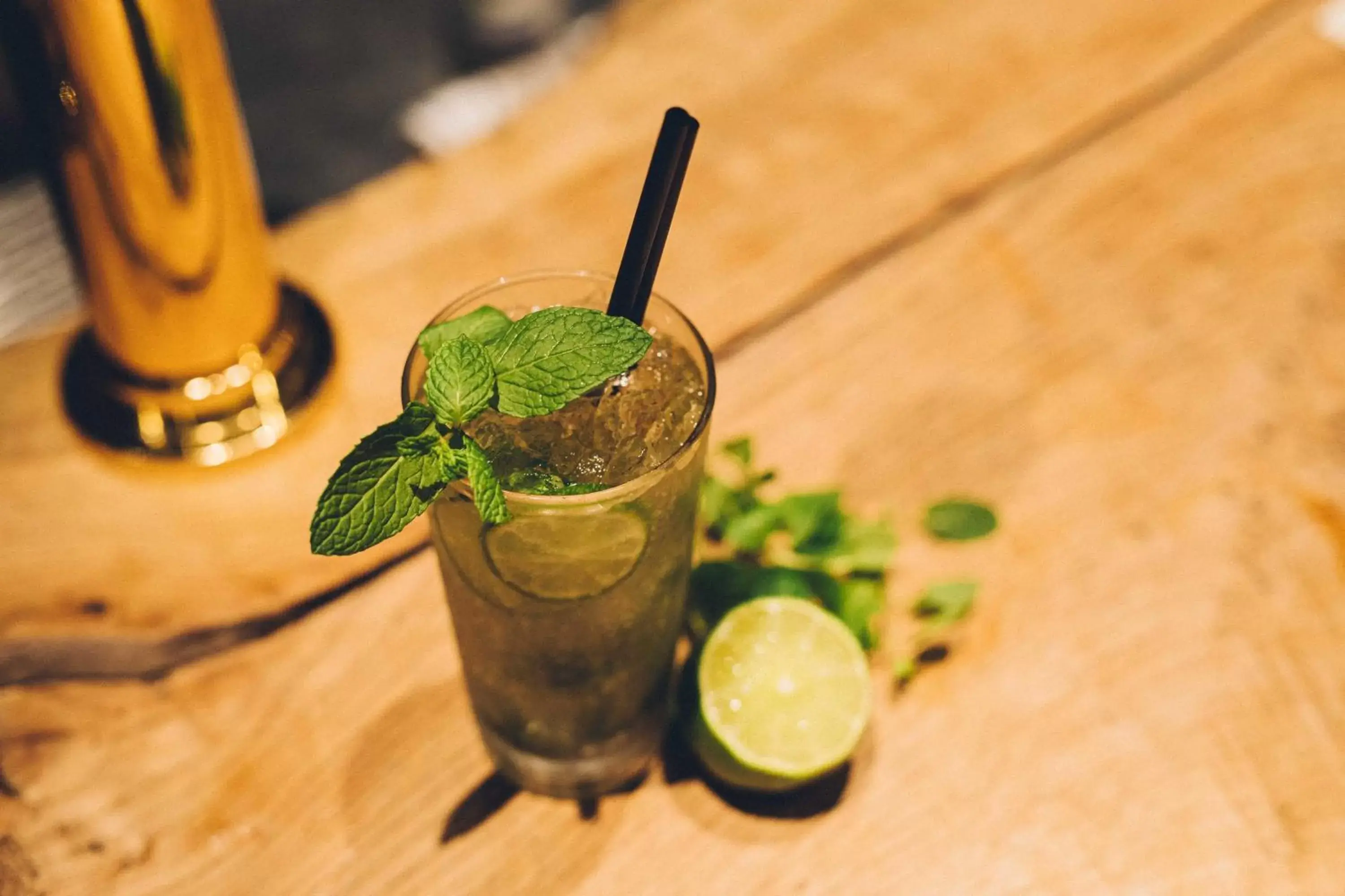 Lounge or bar in Nui. HOSTEL & BAR LOUNGE Lounge or bar in Nui. HOSTEL & BAR LOUNGE