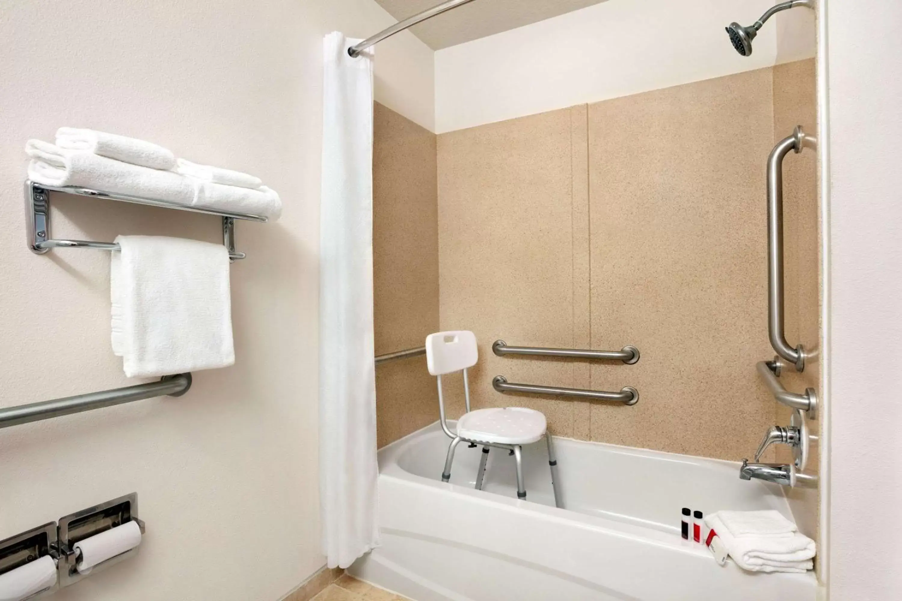 Bathroom in Microtel Inn & Suites by Wyndham Culpeper