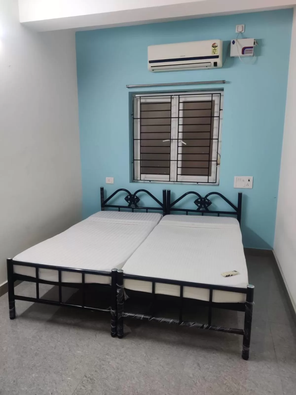 Bed in Allamanda Abode