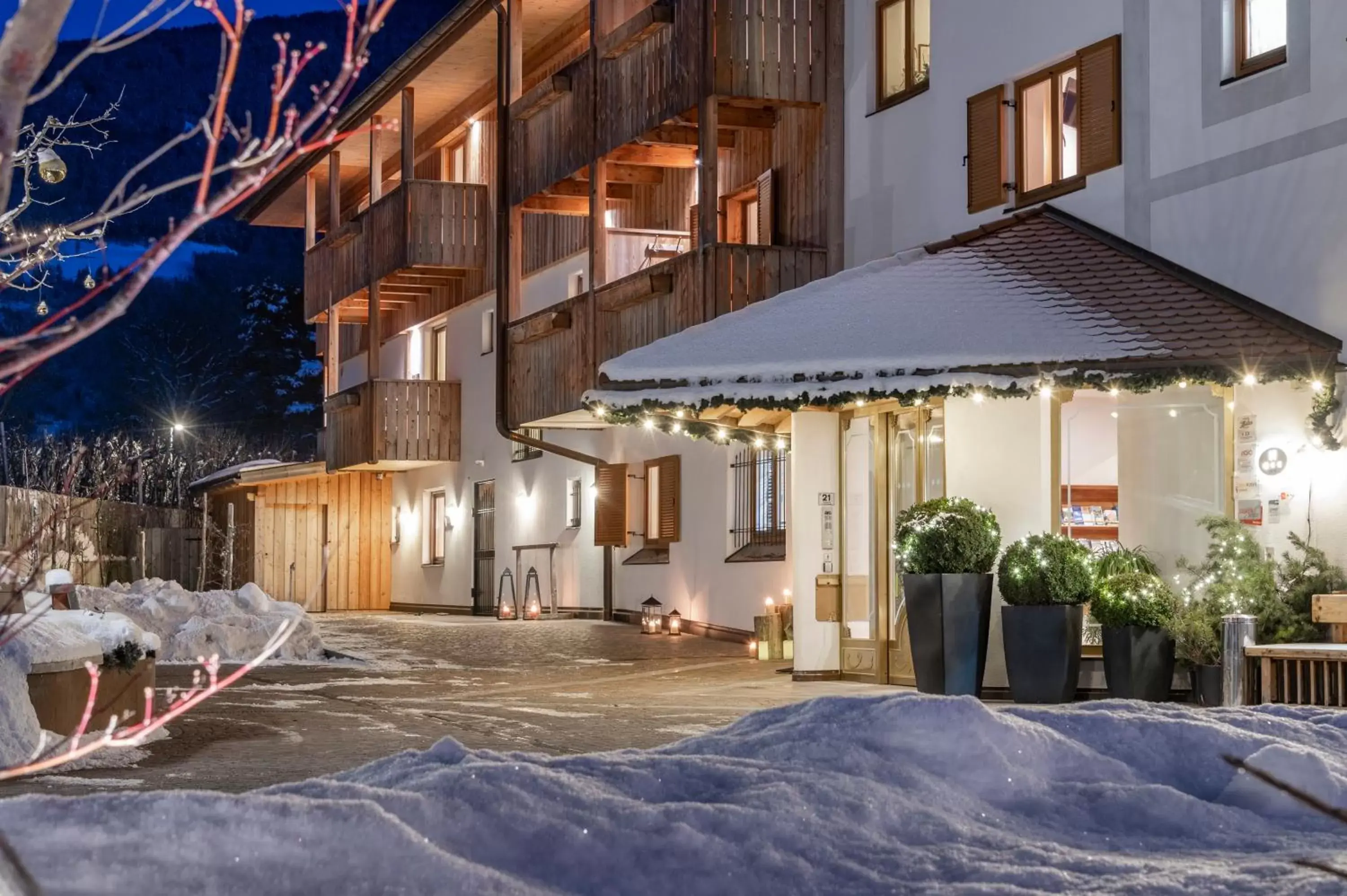 Facade/entrance, Property Building in Hotel Jonathan