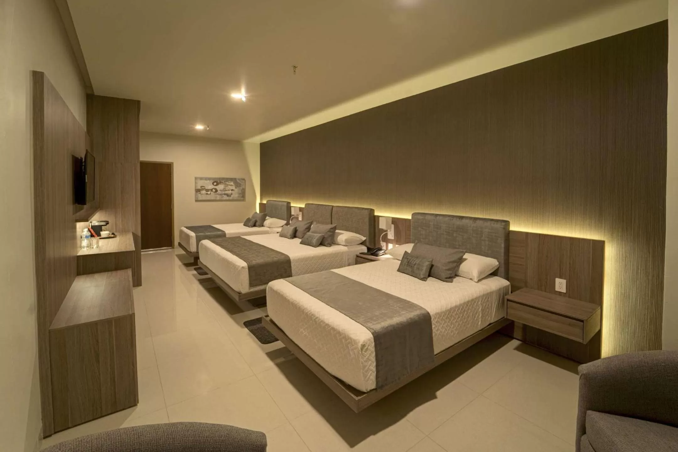 Photo of the whole room, Bed in Sara N Hotel & Spa