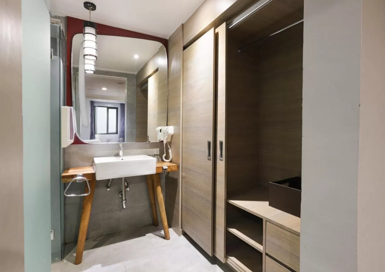 Bathroom in Malyabhara Hotel