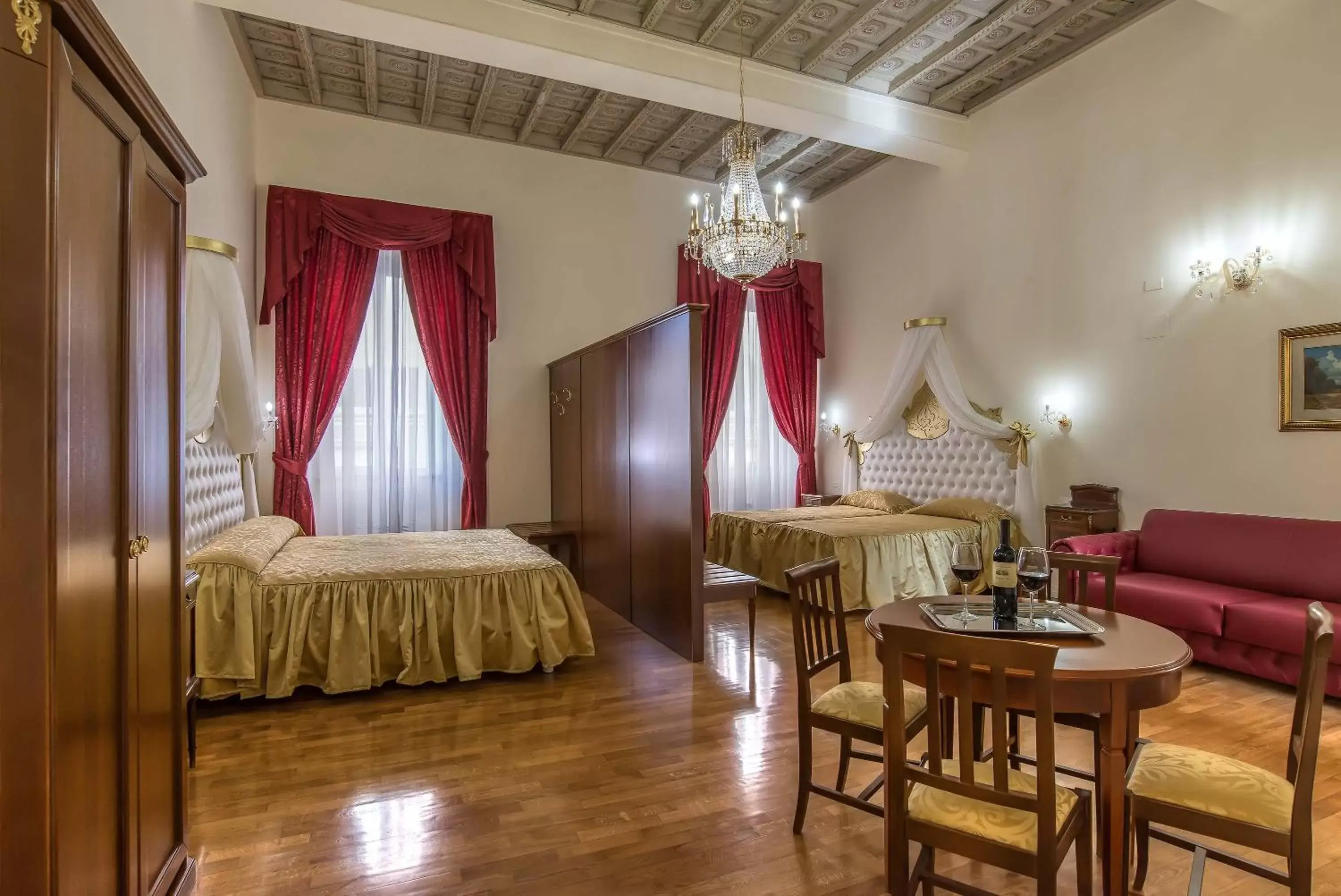 Bedroom in Trevi Rome Suite