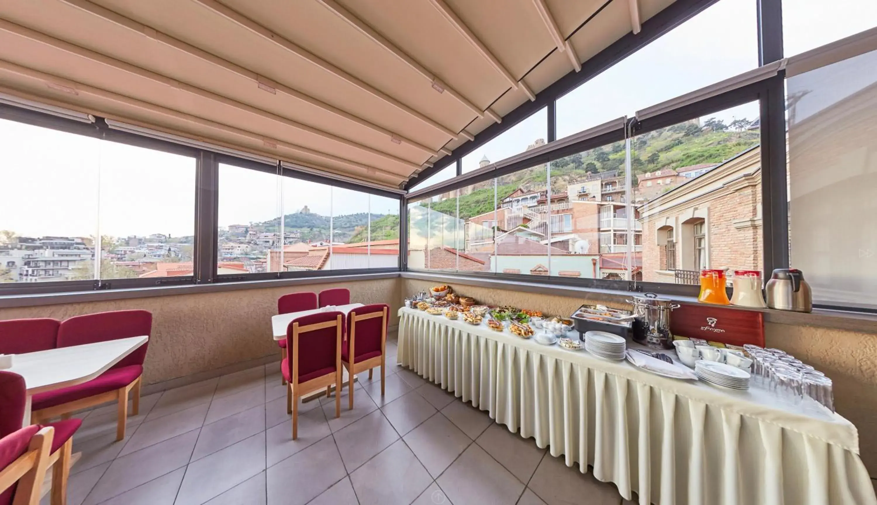 Balcony/Terrace, Restaurant/Places to Eat in Old Meidan Tbilisi