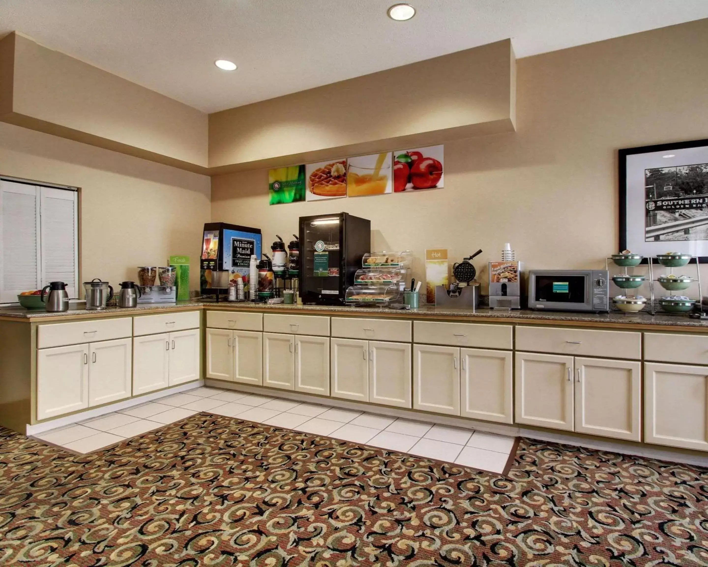 Restaurant/places to eat in Quality Inn & Suites Hattiesburg