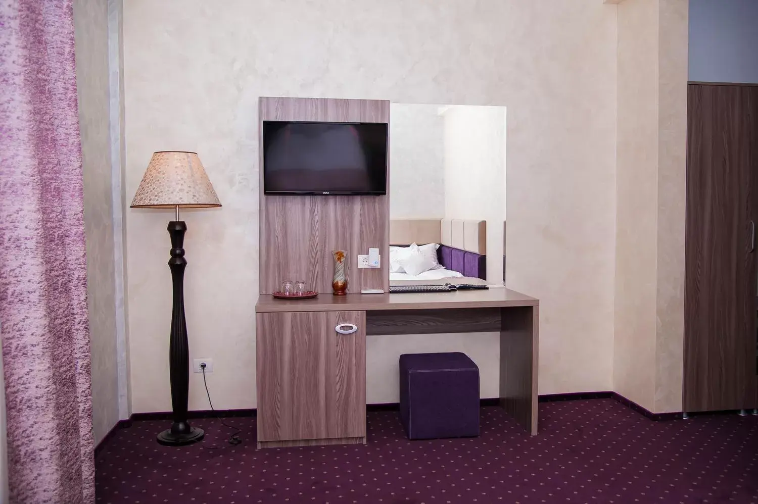 Single Room with Bathroom - single occupancy in Le Mer Single Room with Bathroom - single occupancy in Le Mer