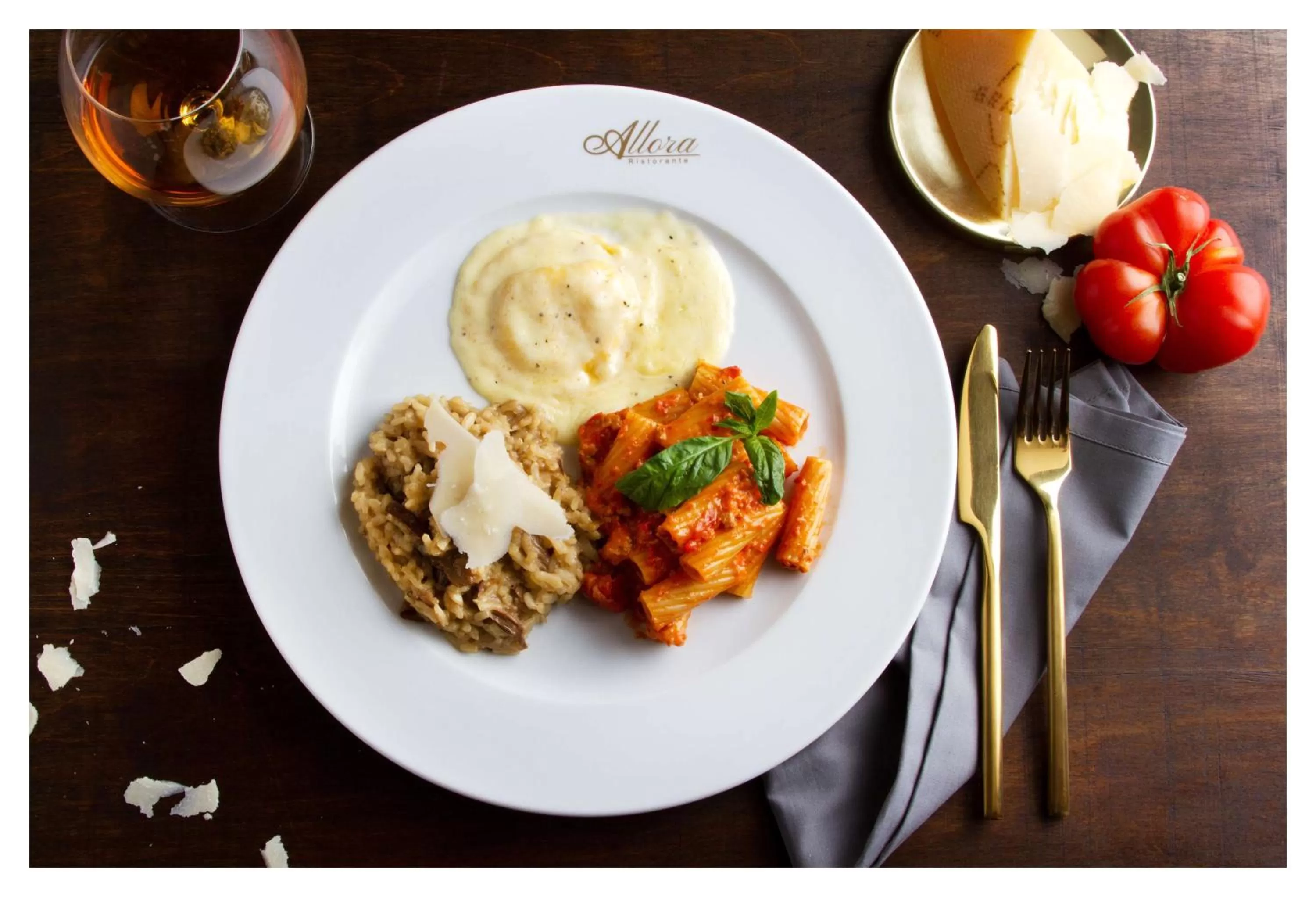 Restaurant/places to eat in The Bernic Hotel New York City,Tapestry Collection by Hilton