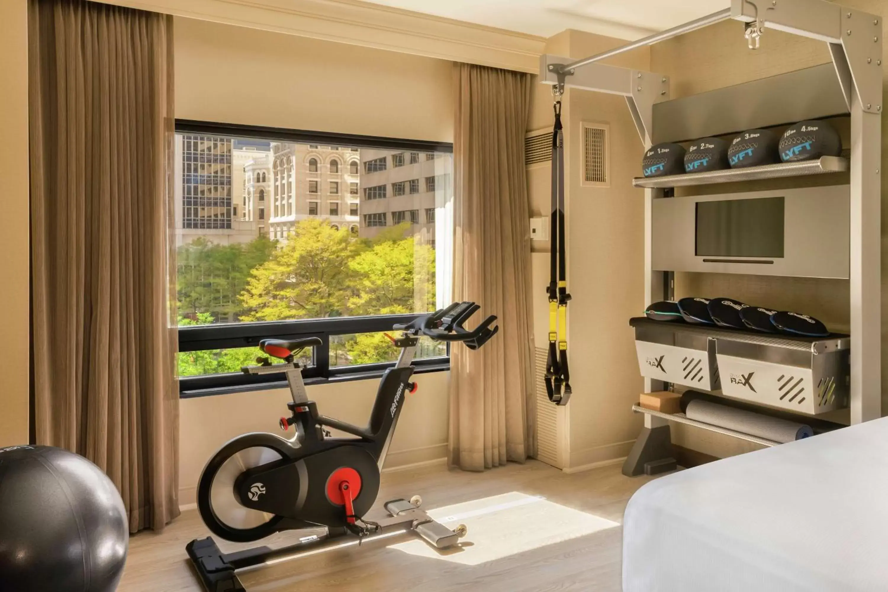 Bedroom, Fitness Center/Facilities in Hilton Denver City Center