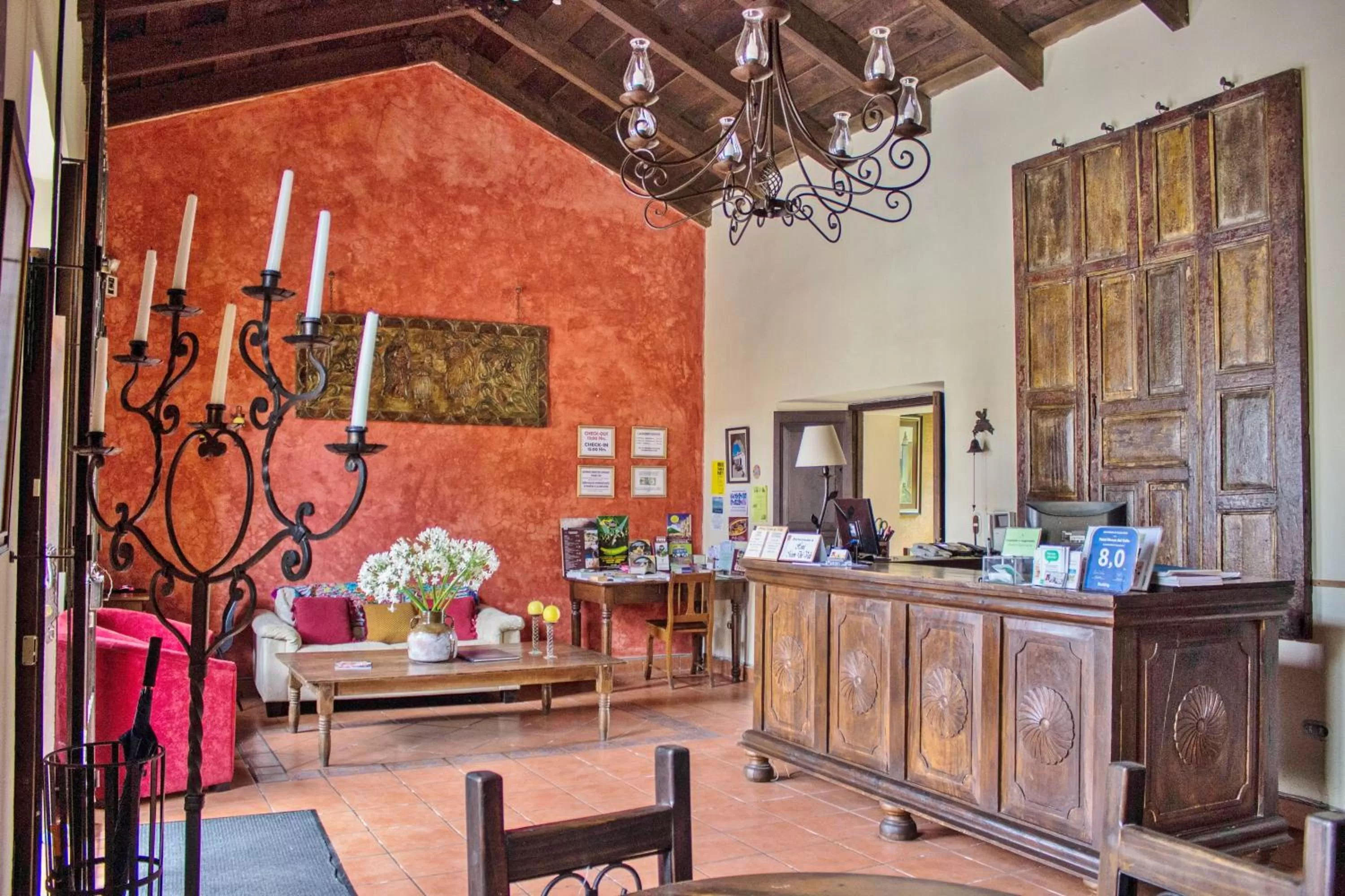 Communal lounge/ TV room in Hotel Meson del Valle by AHS