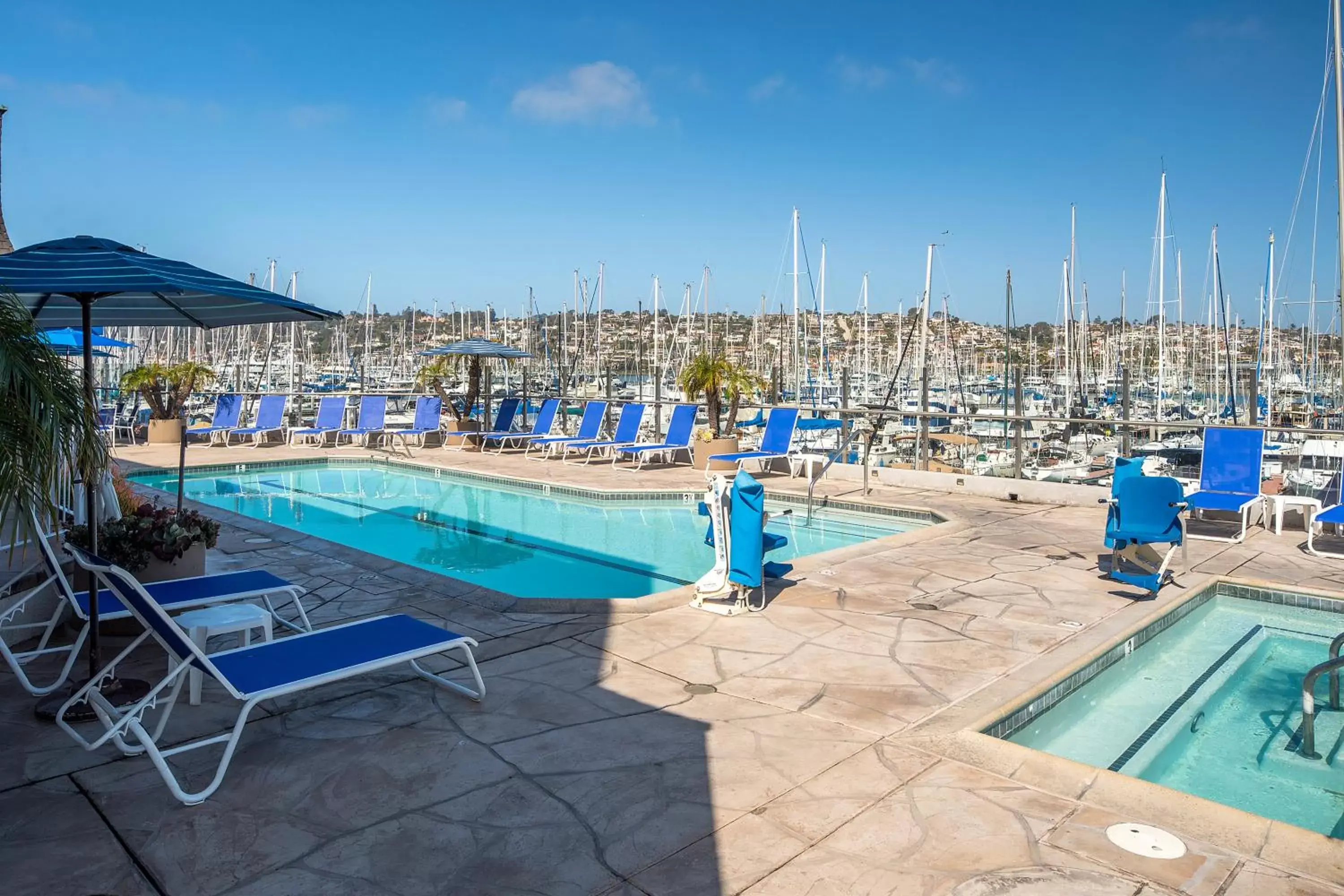 Swimming Pool in Bay Club Hotel and Marina