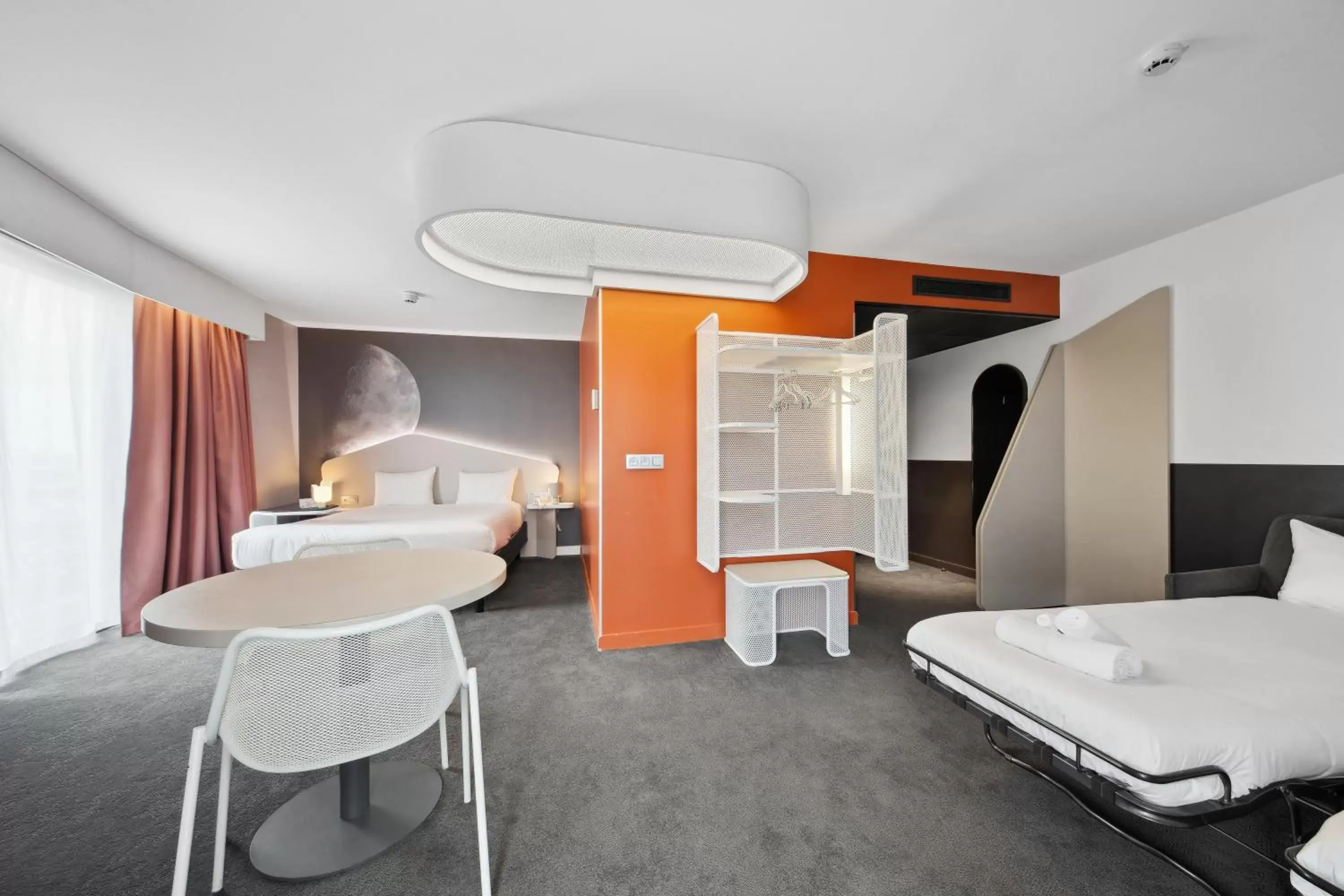 Bedroom in ibis Styles Paris Charles de Gaulle Airport