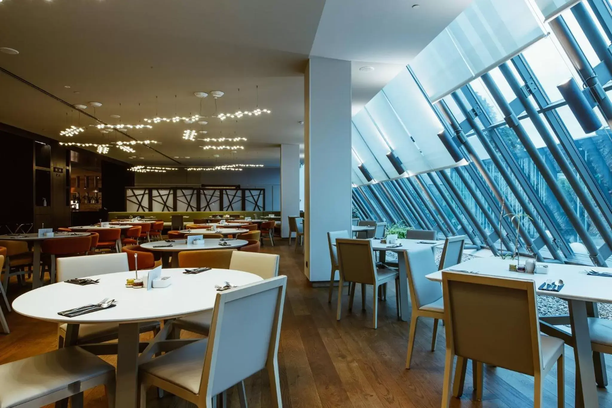 Breakfast, Restaurant/Places to Eat in Crowne Plaza Belgrade, an IHG Hotel