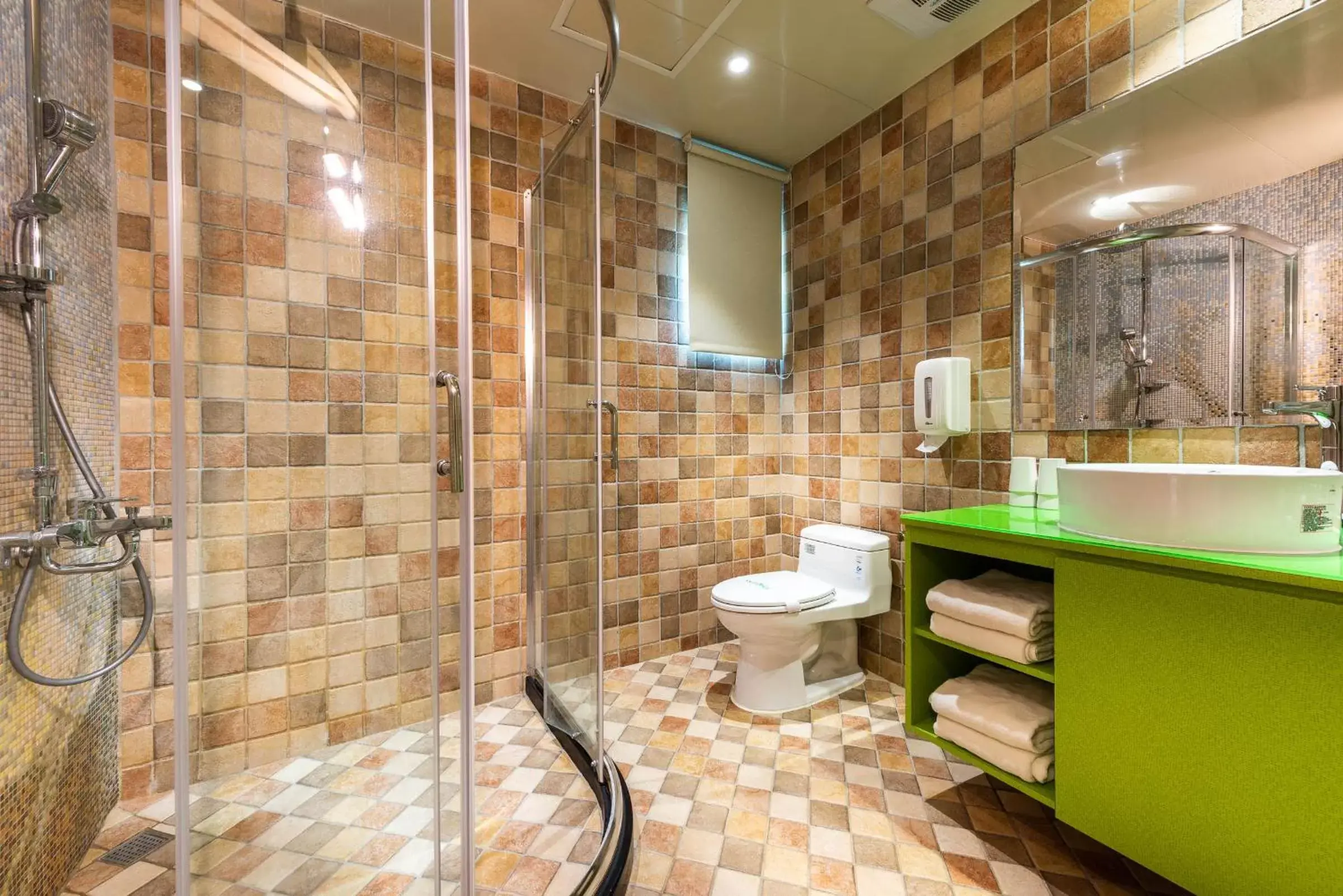 Bathroom in Shichi Hotel