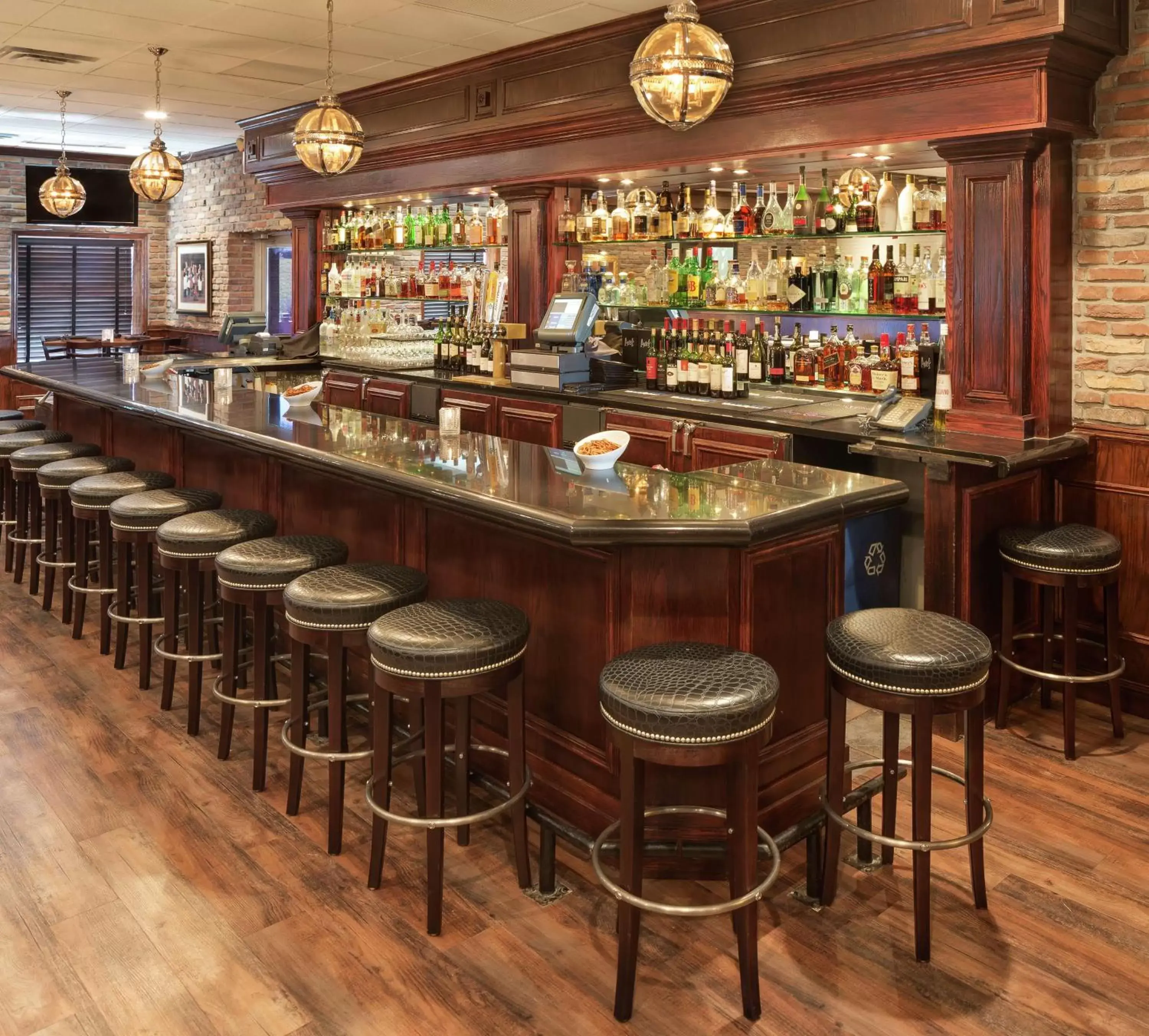 Lounge or bar, Lounge/Bar in DoubleTree by Hilton Roseville Minneapolis