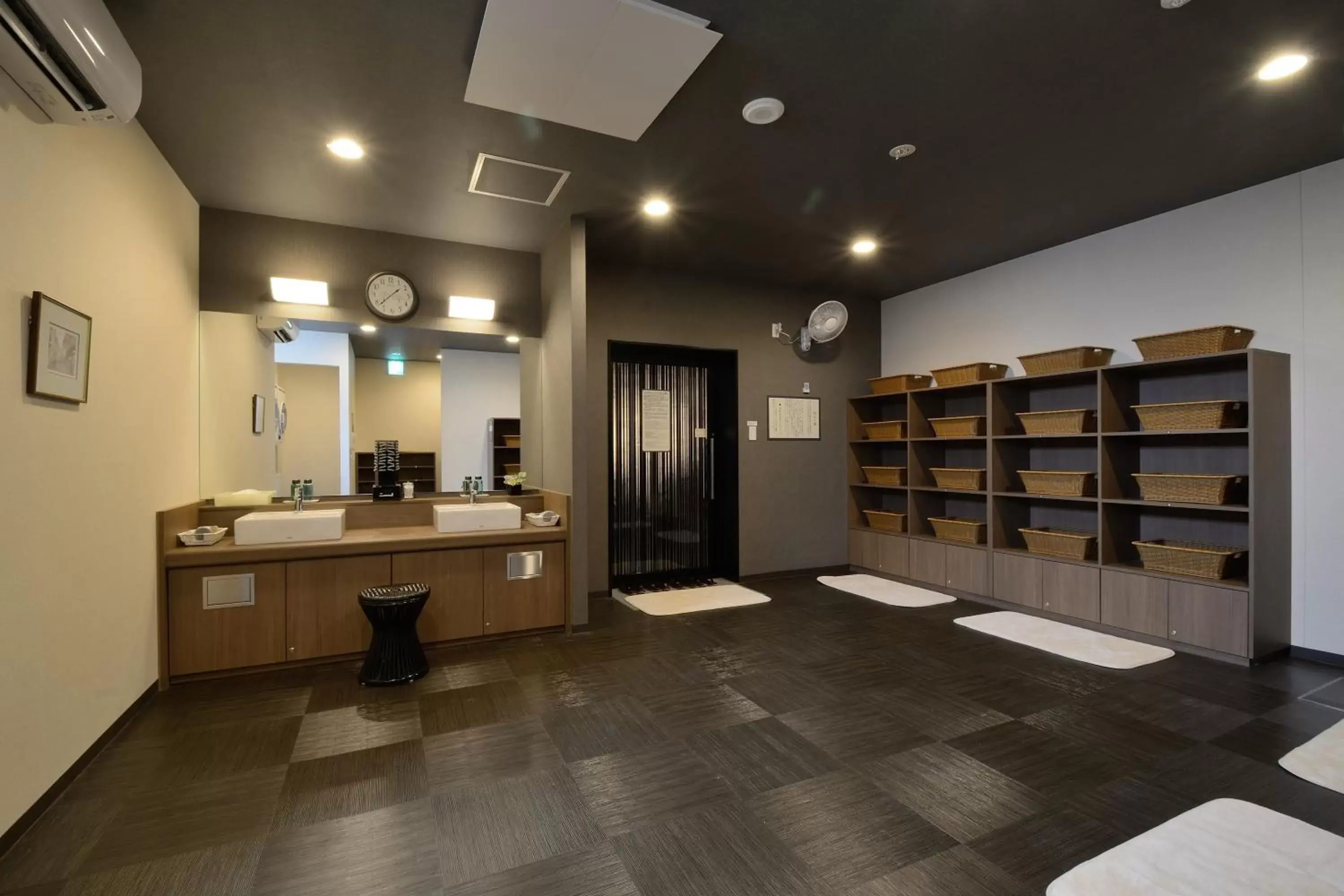 Public Bath in Hotel Route-Inn Yanagawa Ekimae