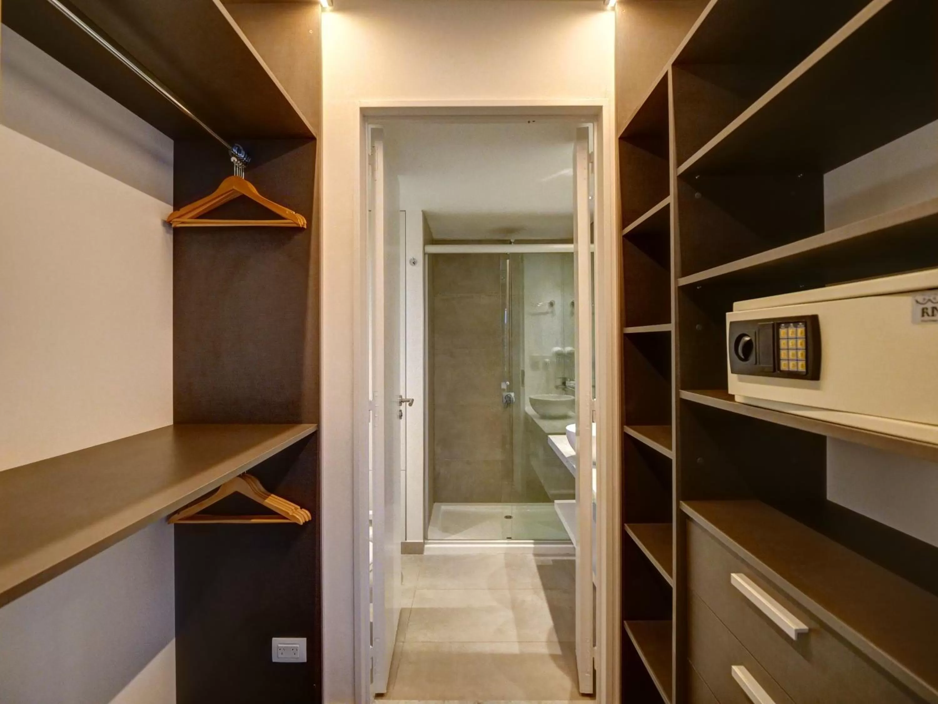 Bathroom in Nido at Quartier Dorrego