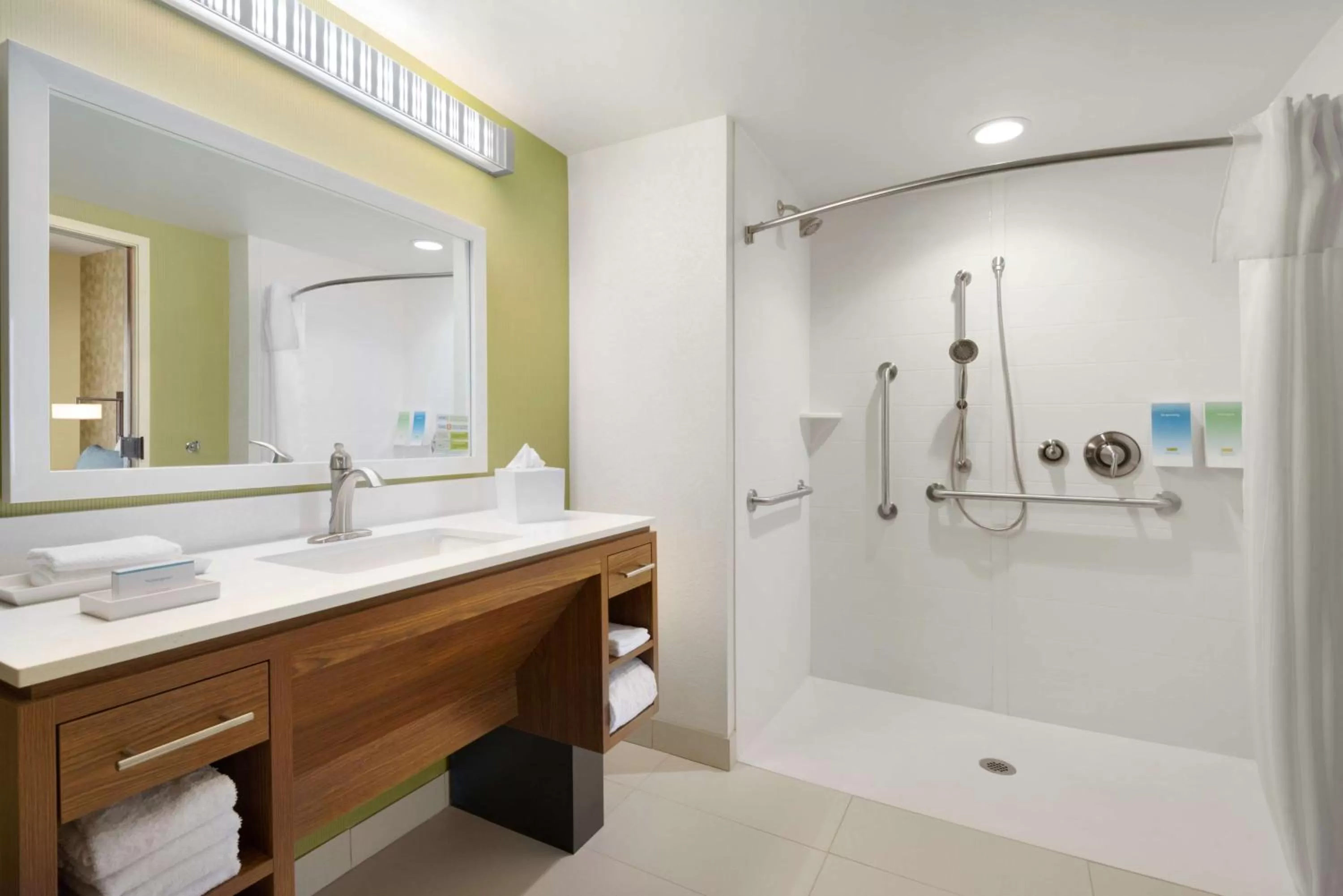 Bathroom in Home2 Suites By Hilton Middleburg Heights Cleveland