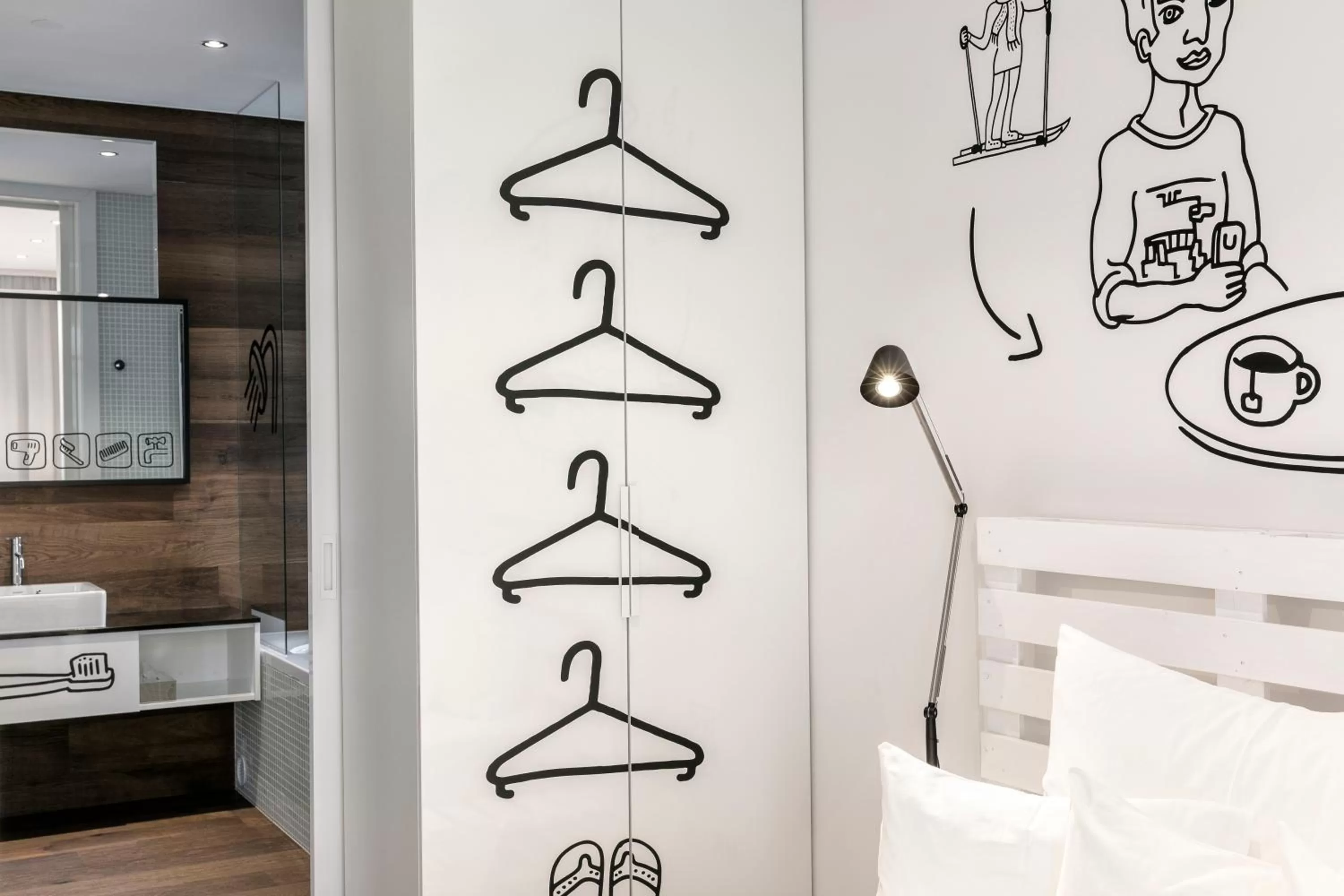 Decorative detail in Pytloun Imperial Design Suites