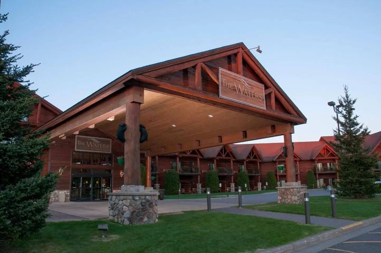 Facade/entrance, Property Building in The Waters of Minocqua