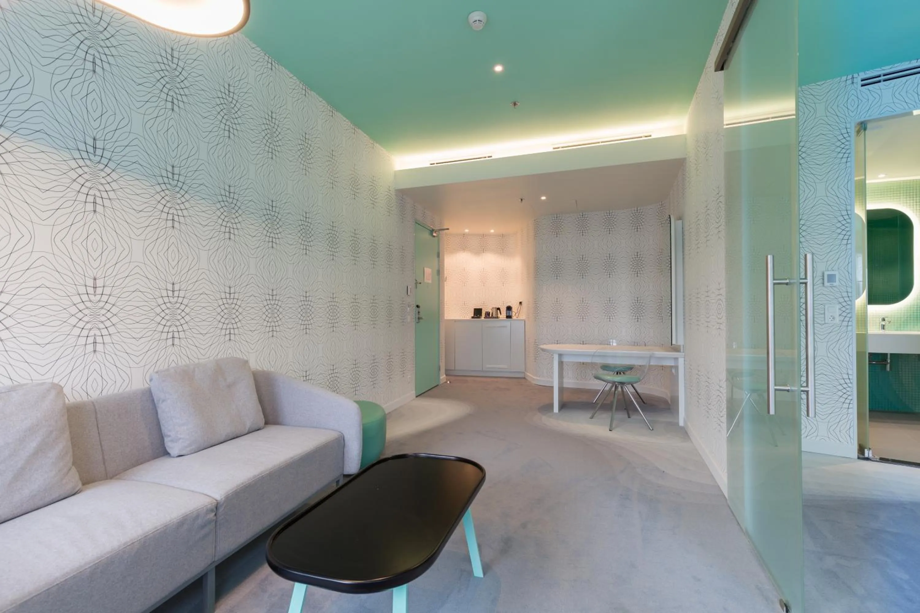 Living room in Park Inn by Radisson Amsterdam City West