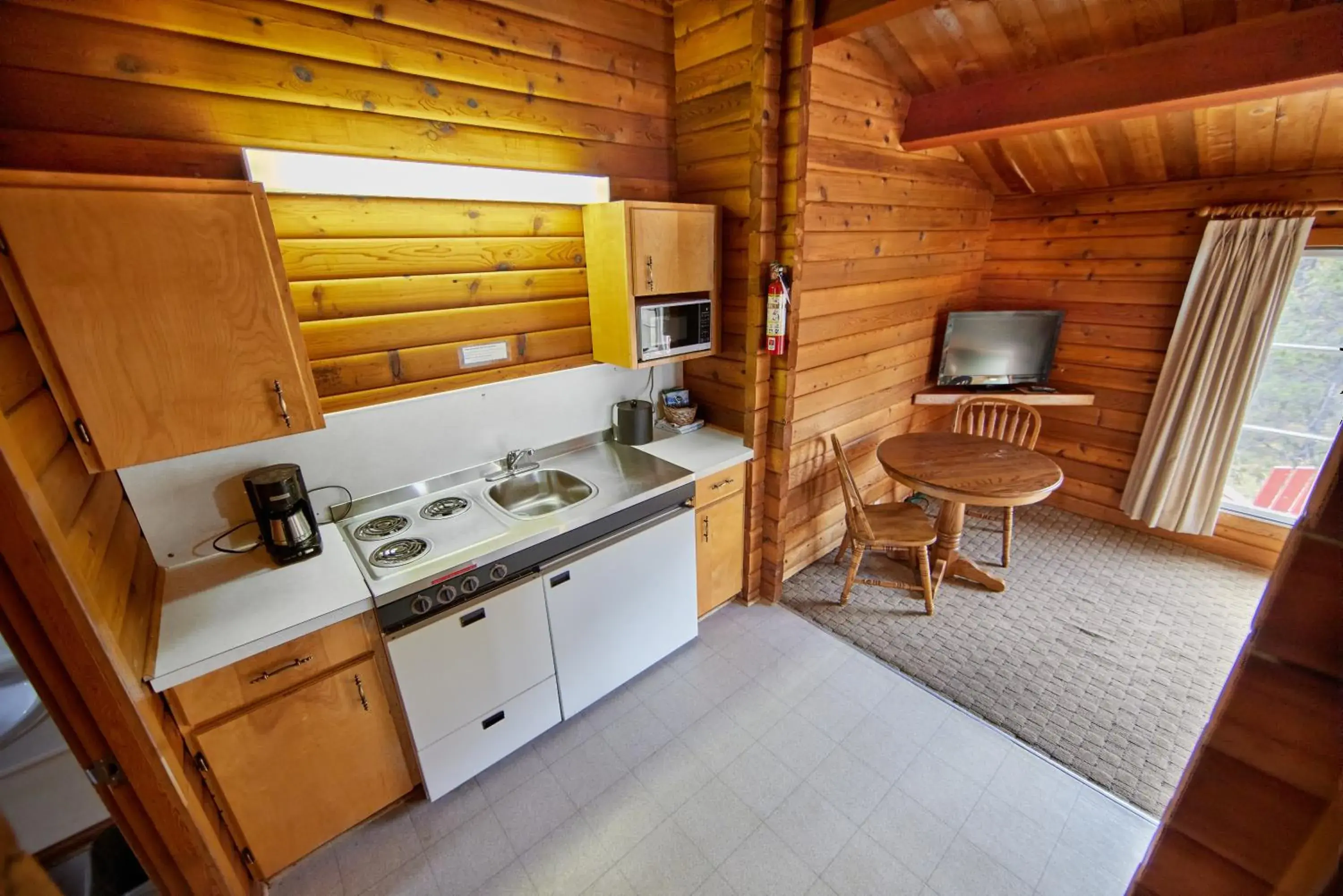 Kitchen or kitchenette, Kitchen/Kitchenette in Jasper House Bungalows