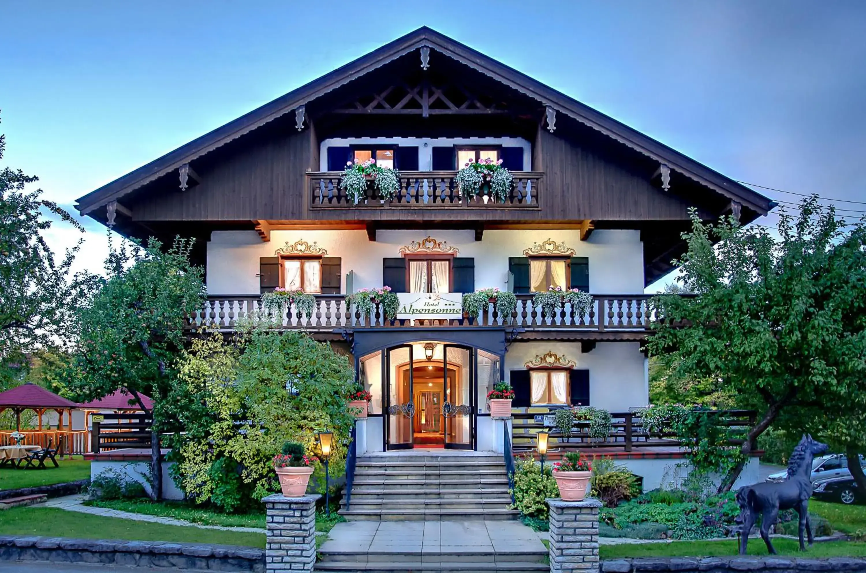 Facade/entrance in Hotel Alpensonne