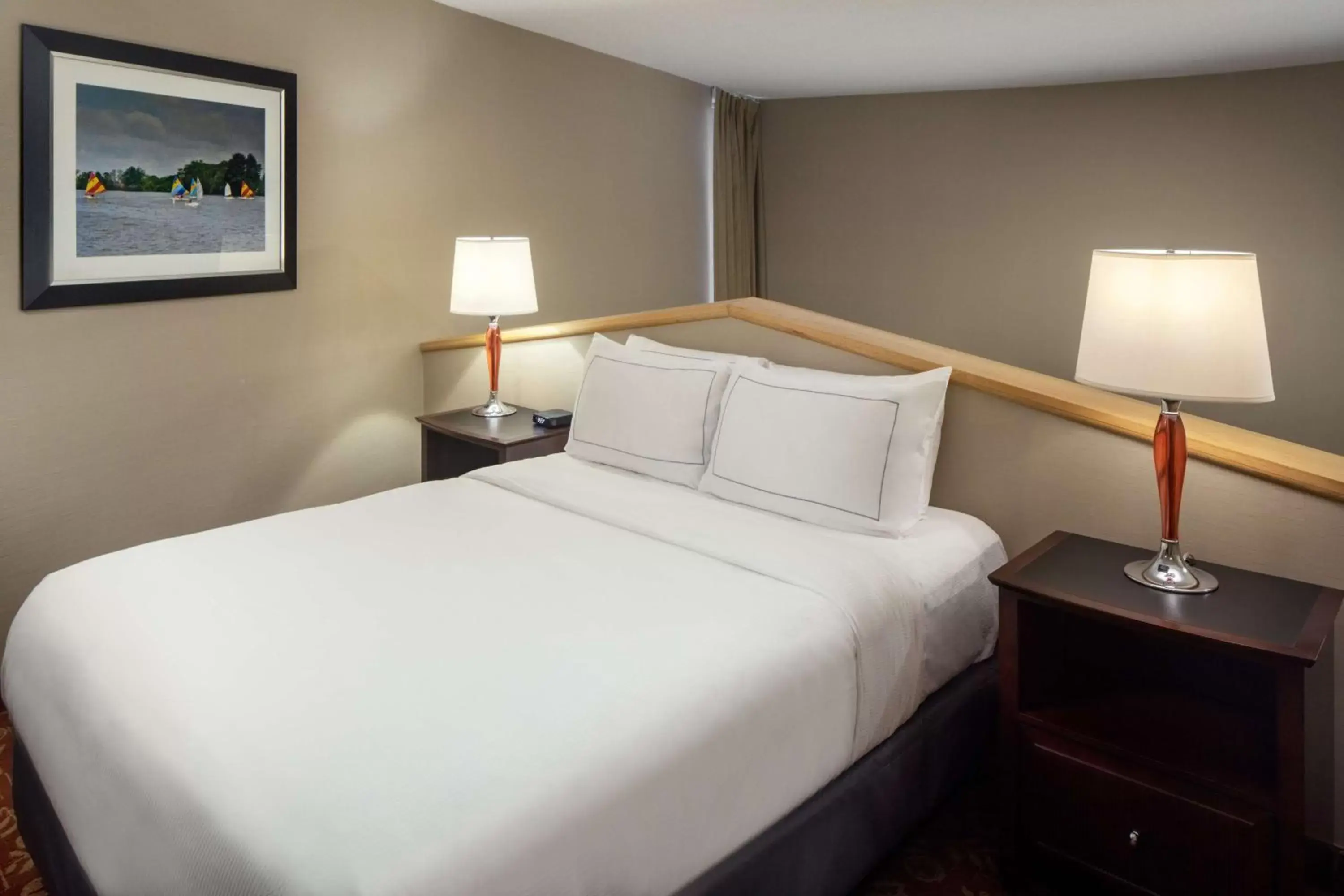 Bed in DoubleTree by Hilton Cherry Hill Philadelphia