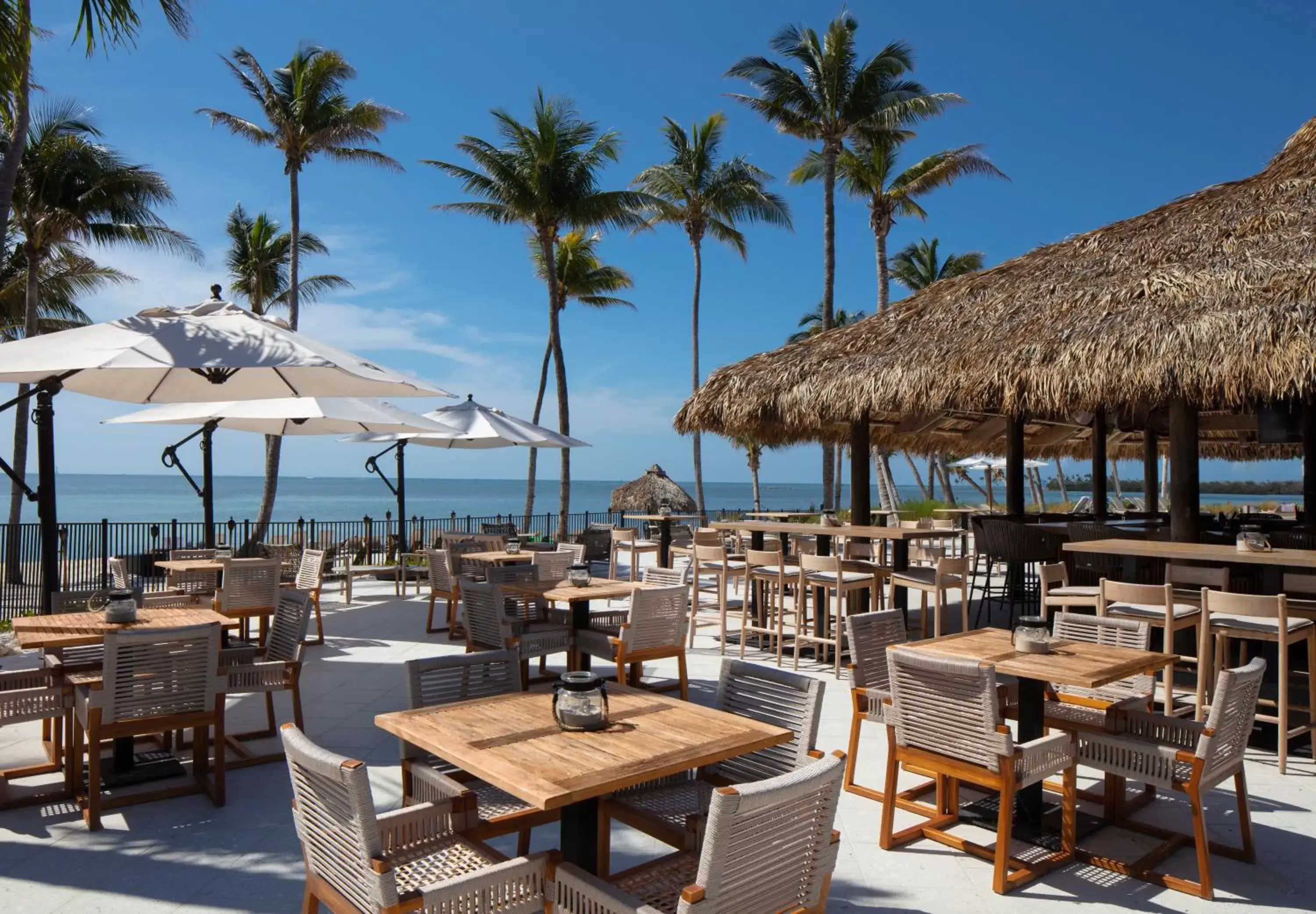 Restaurant/Places to Eat in Amara Cay Resort