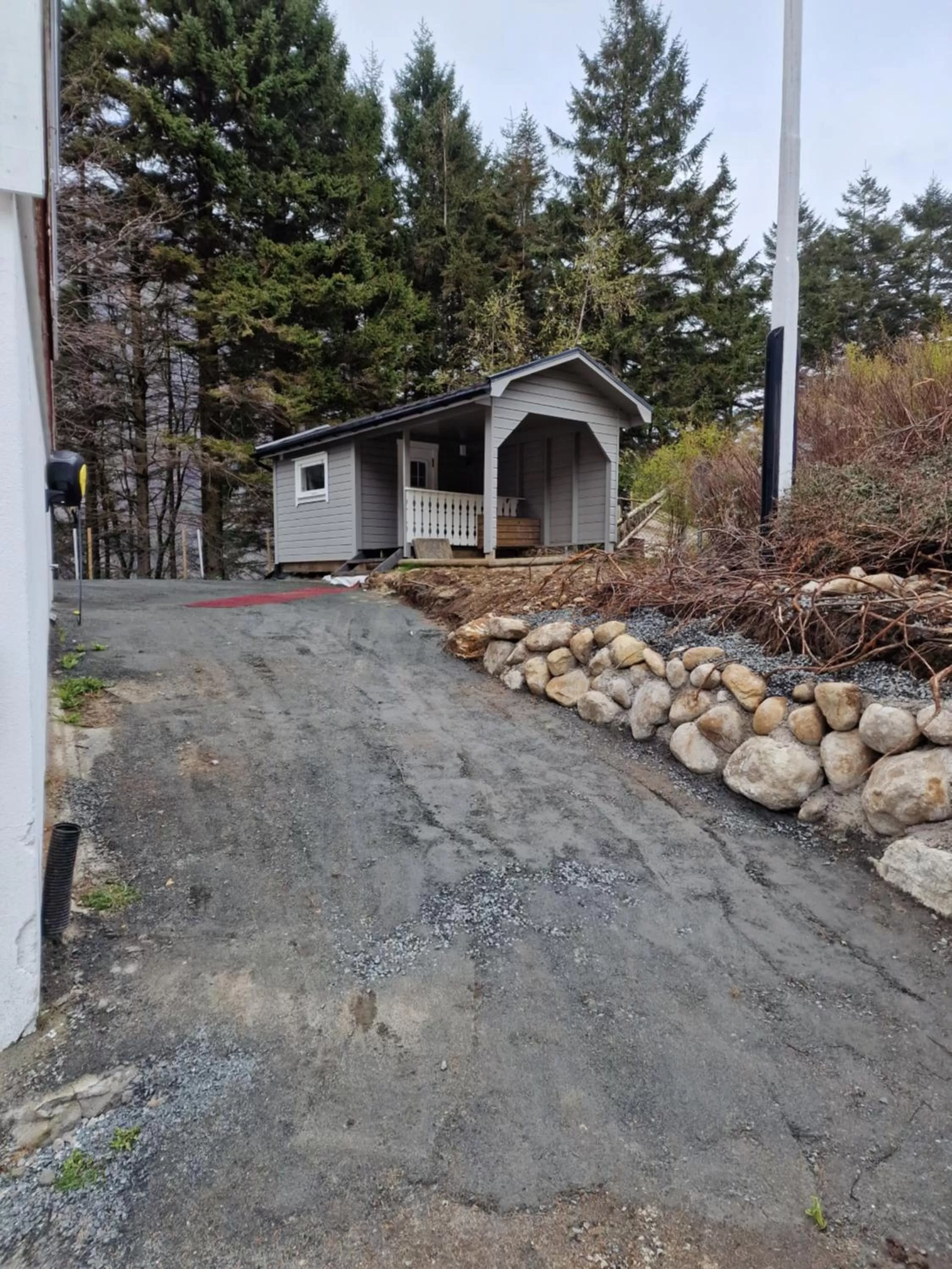 Bungalow with Patio in Brufjell Hostel & Parking