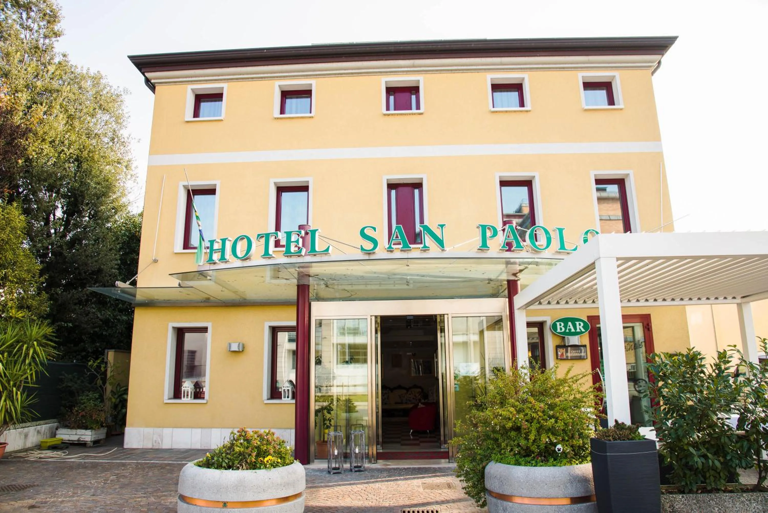 Property building in Hotel San Paolo