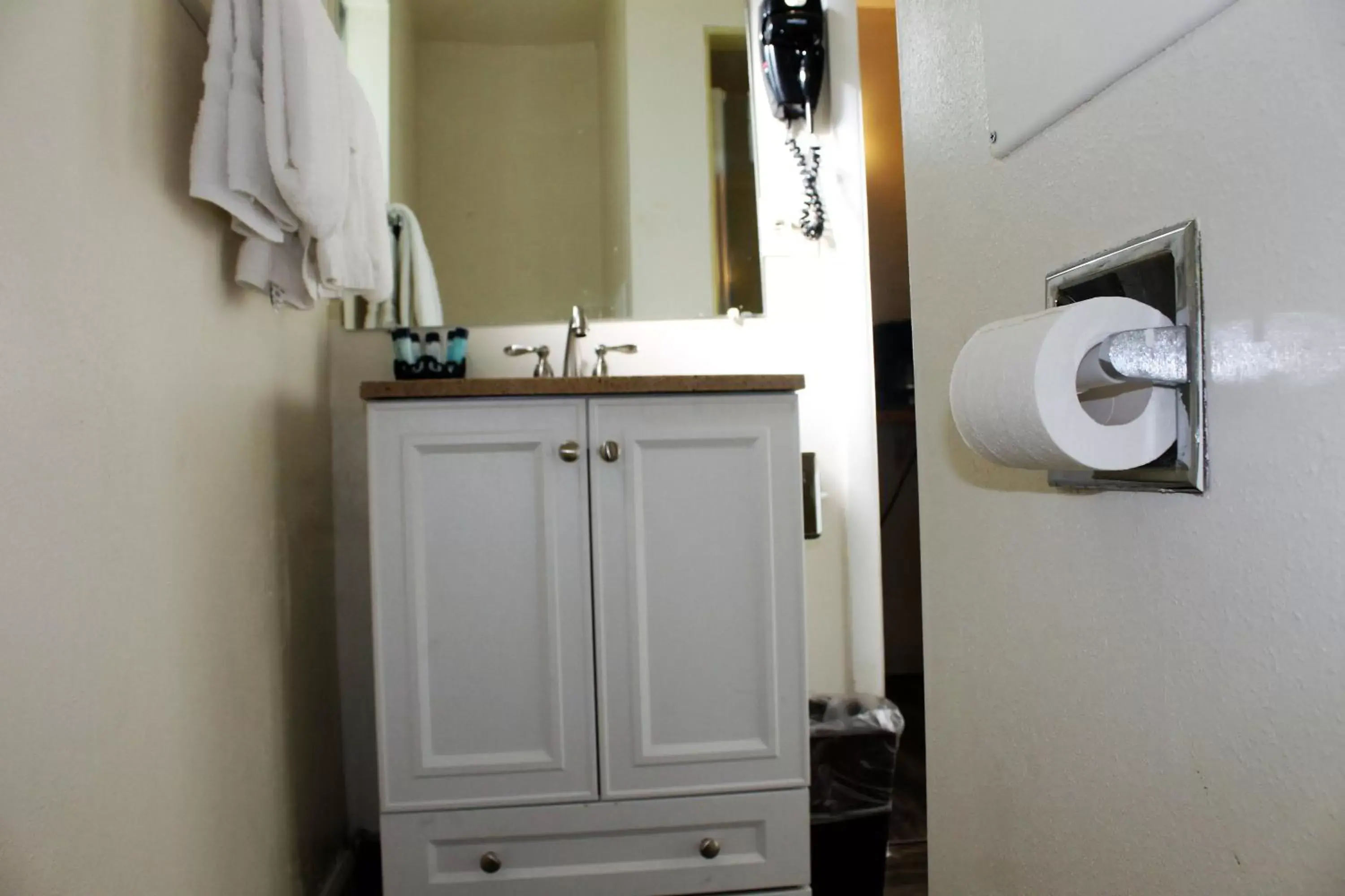 Bathroom in Big Pines Mountain House