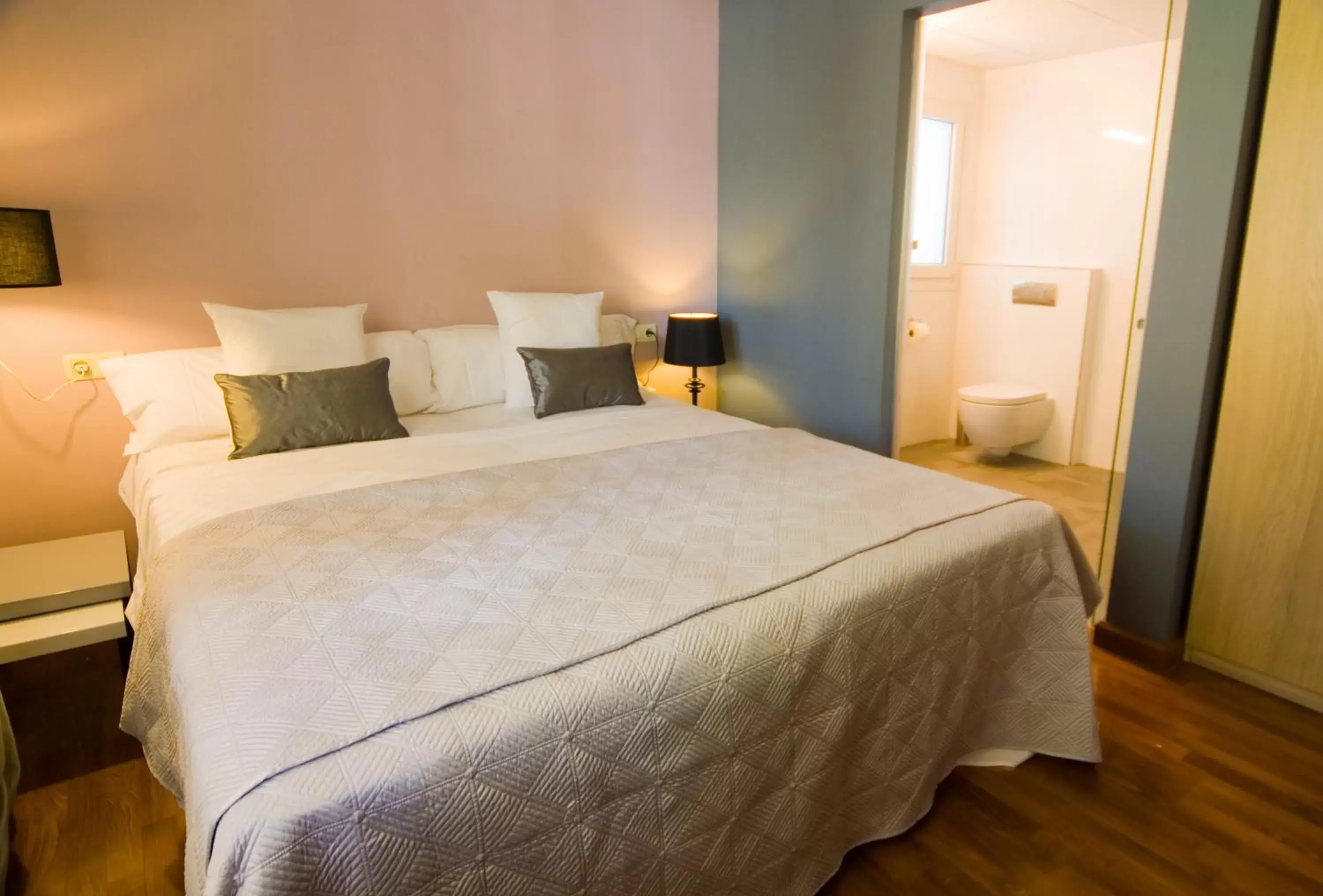 Photo of the whole room, Bed in Hotel Boutique Villa Lorena by Charming Stay Adults Recommended