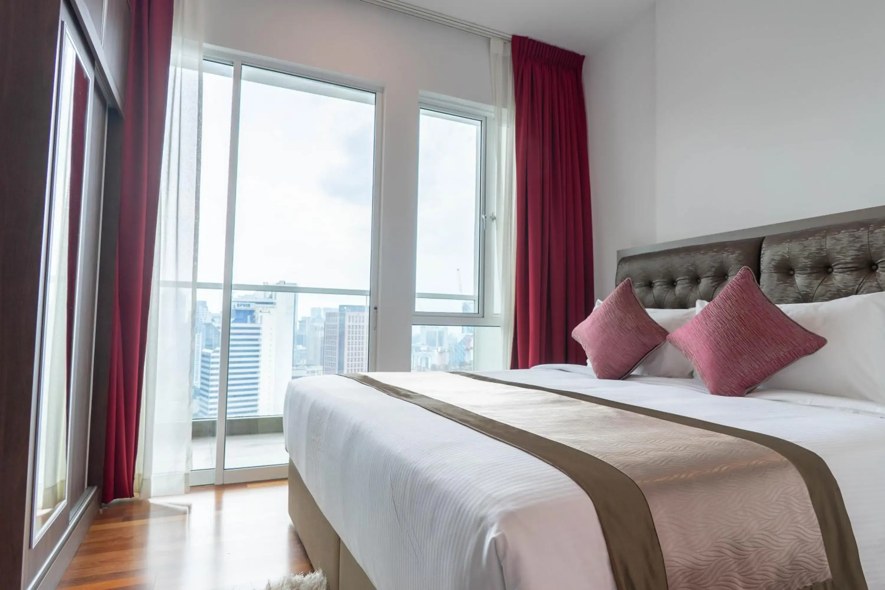 Bed in Tamu Hotel & Suites Kuala Lumpur