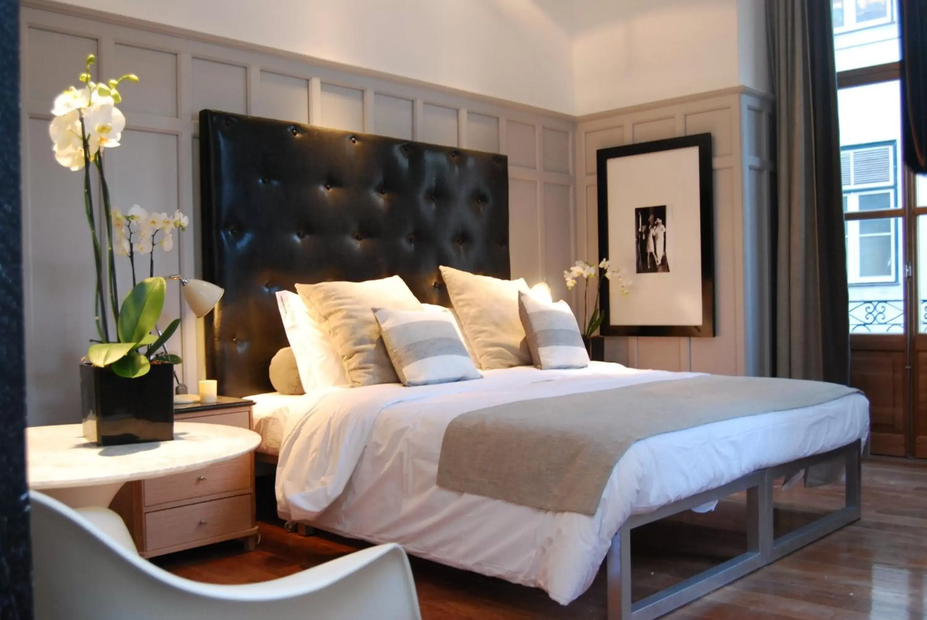 Photo of the whole room, Bed in Browns Boutique Hotel