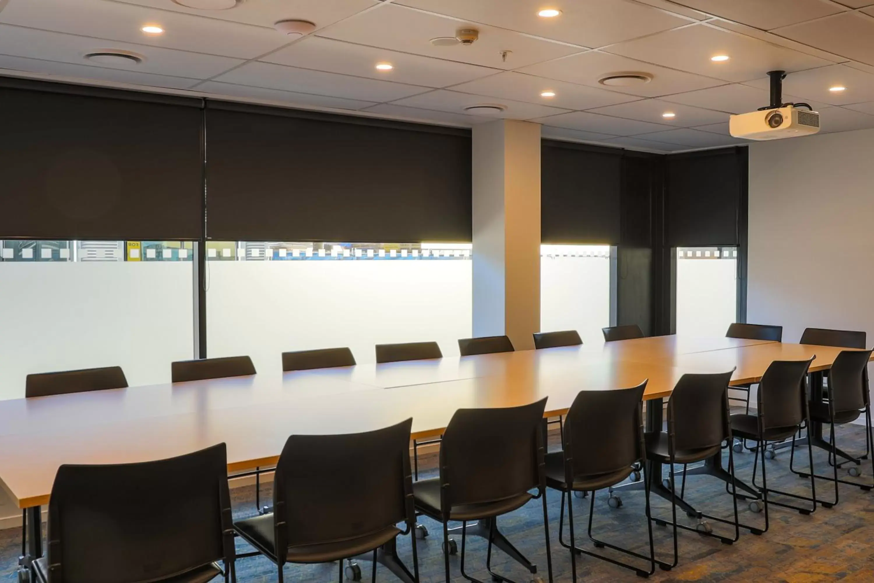 Meeting/conference room in Ramada by Wyndham Wellington Taranaki Street