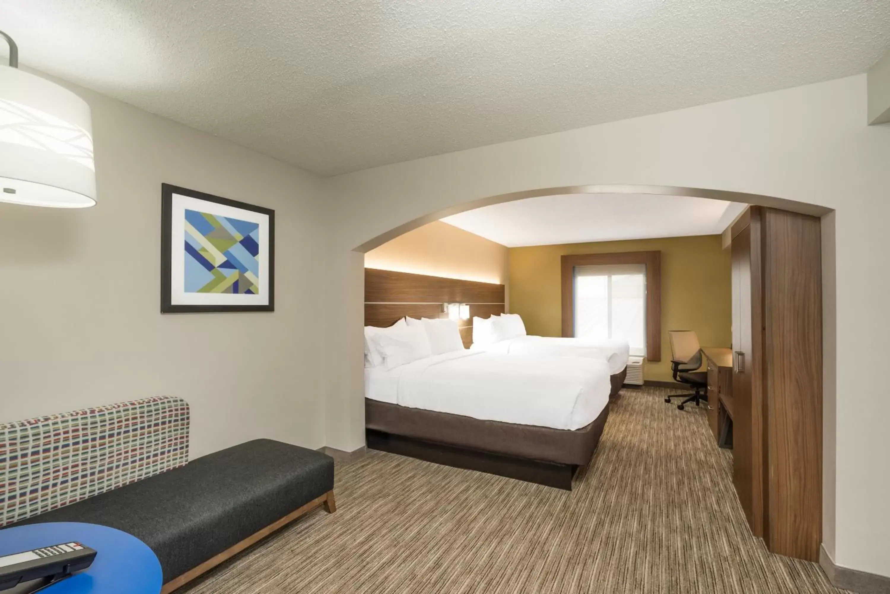 Photo of the whole room, Bed in Holiday Inn Express Hotel & Suites Louisville East, an IHG Hotel