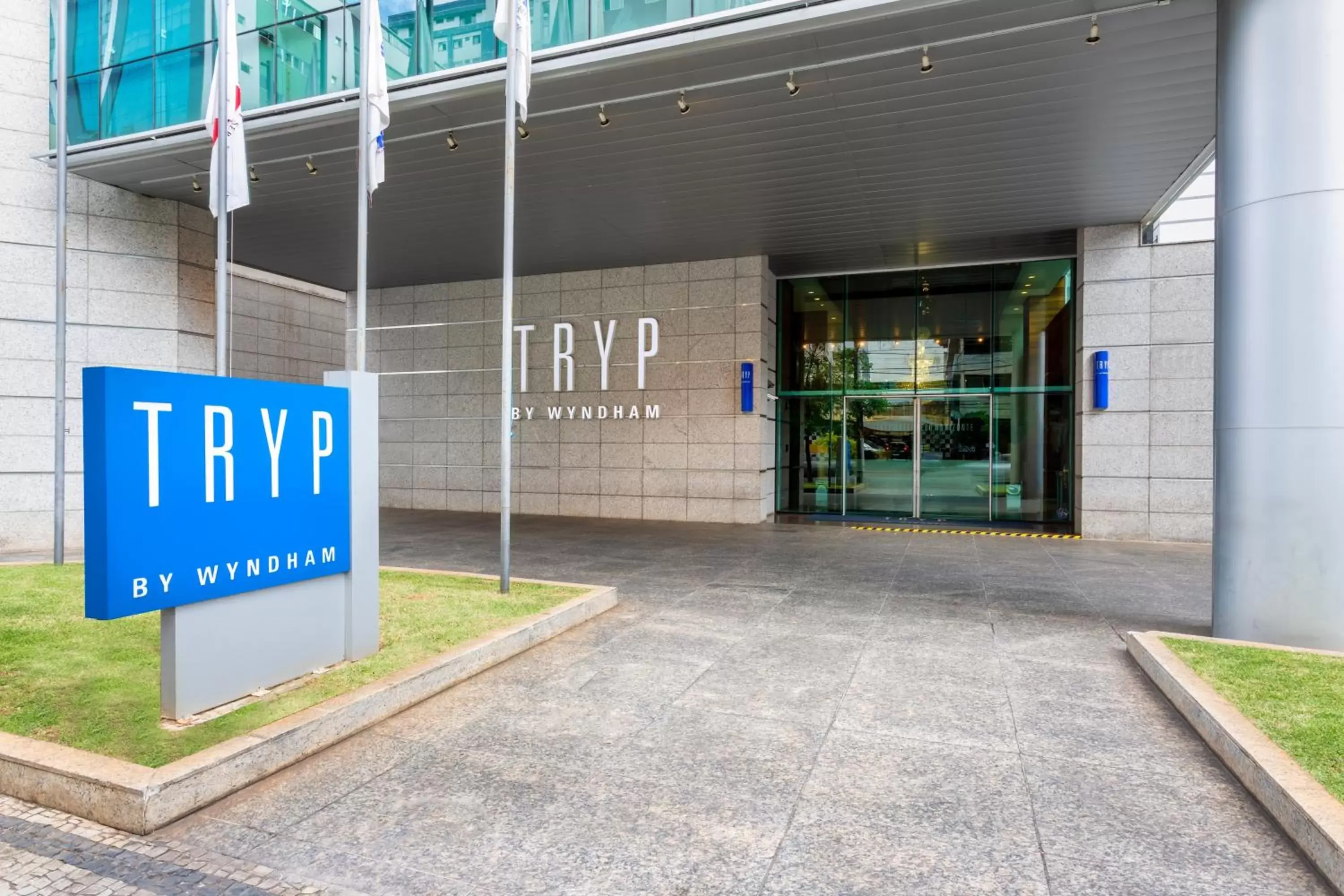 Property building, Property Logo/Sign in Tryp by Wyndham Belo Horizonte Savassi