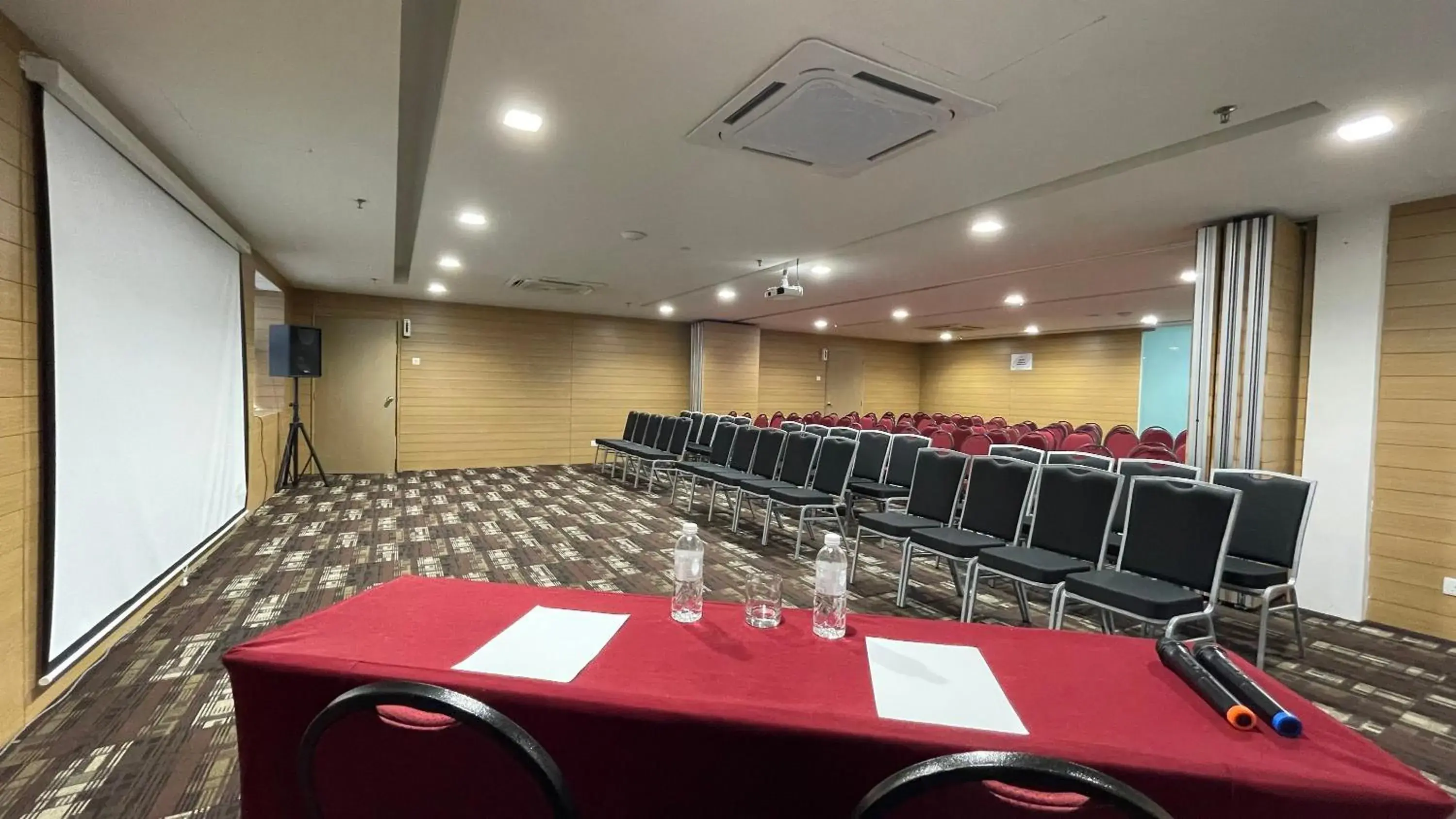 Property building, Business Area/Conference Room in Citrus Hotel Johor Bahru by Compass Hospitality