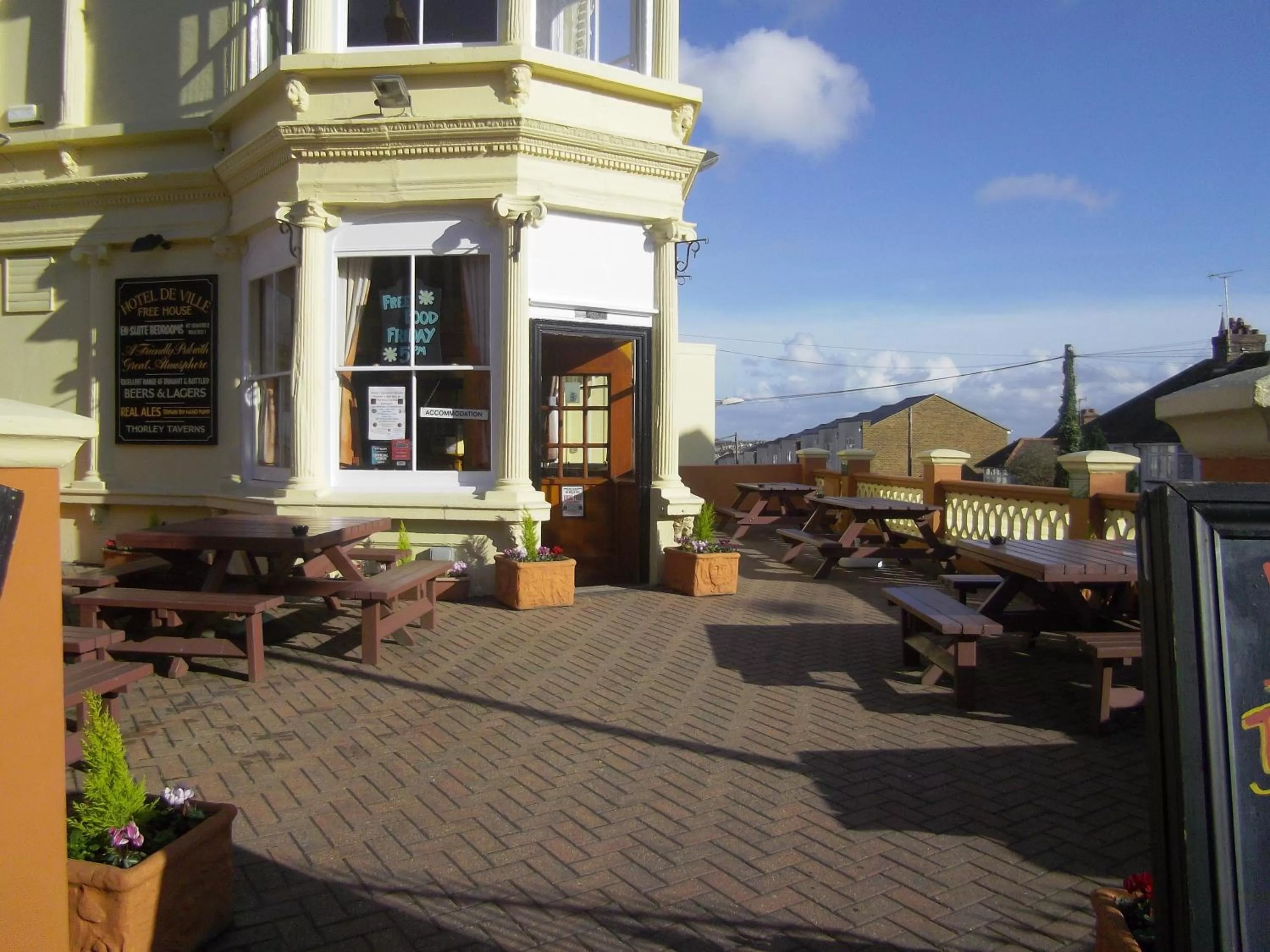 Facade/entrance in Hotel de Ville