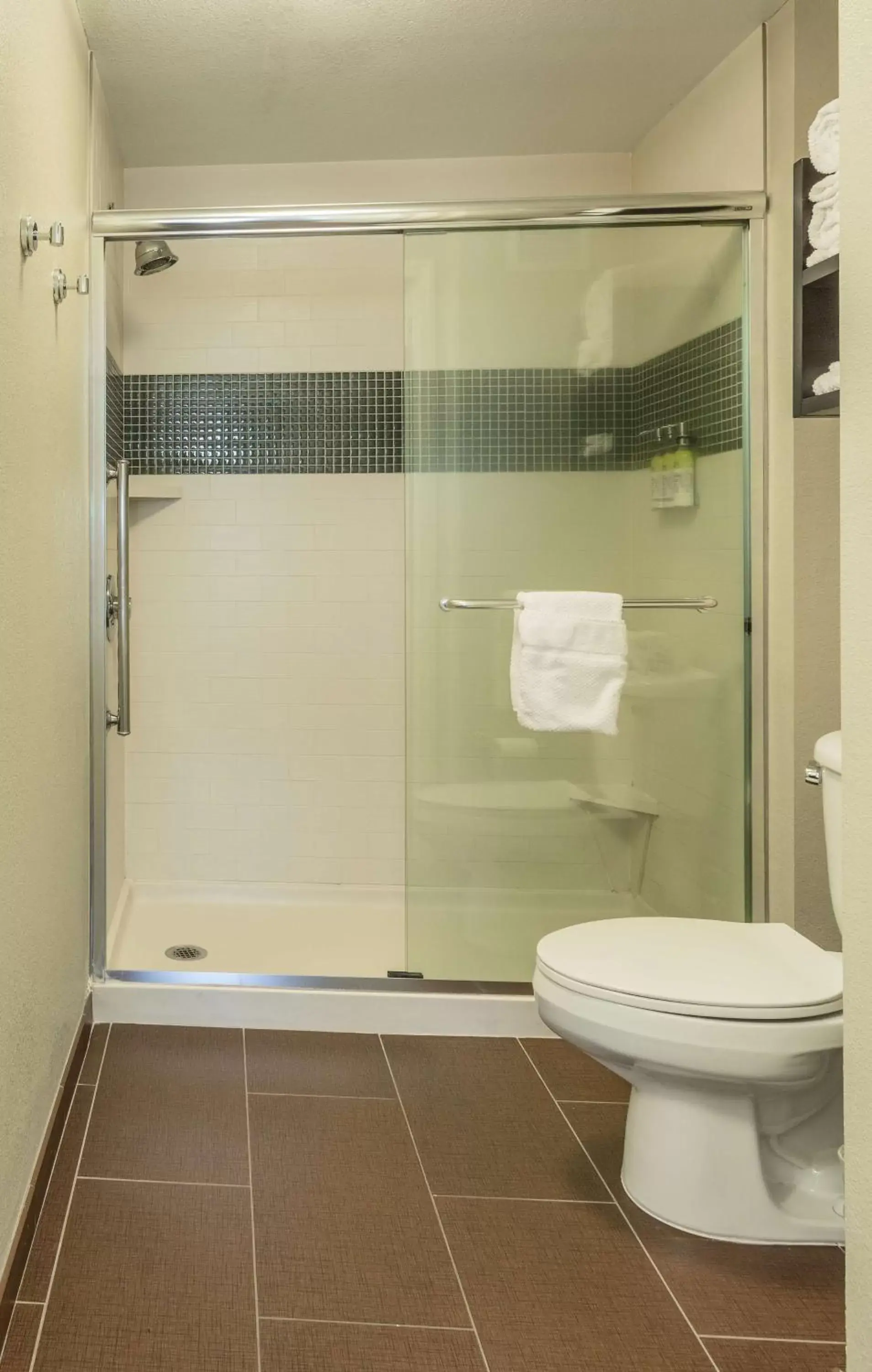 Bathroom in Sonesta ES Suites Anaheim Resort Area