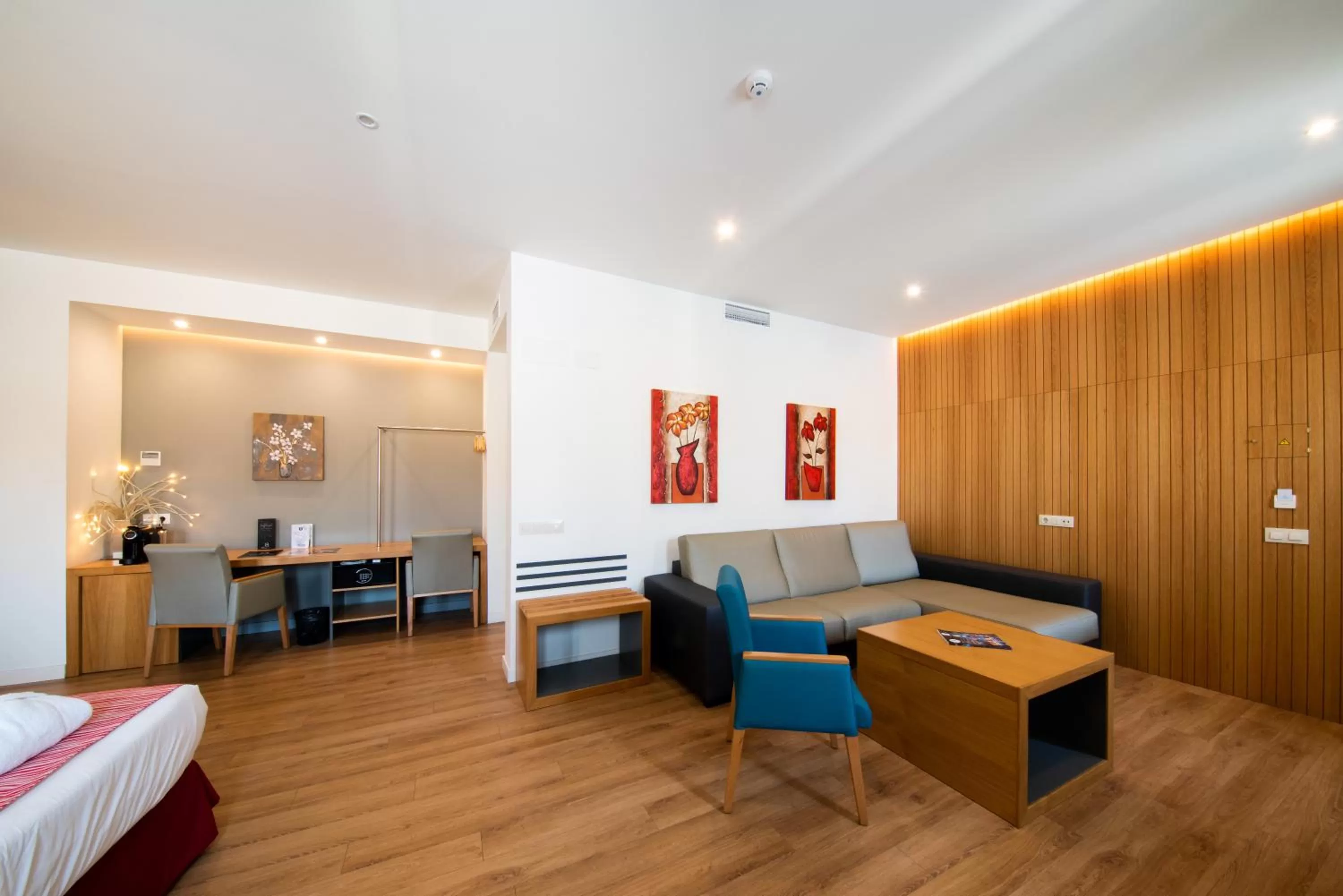 Photo of the whole room, Bed in Soho Boutique Capuchinos & Spa