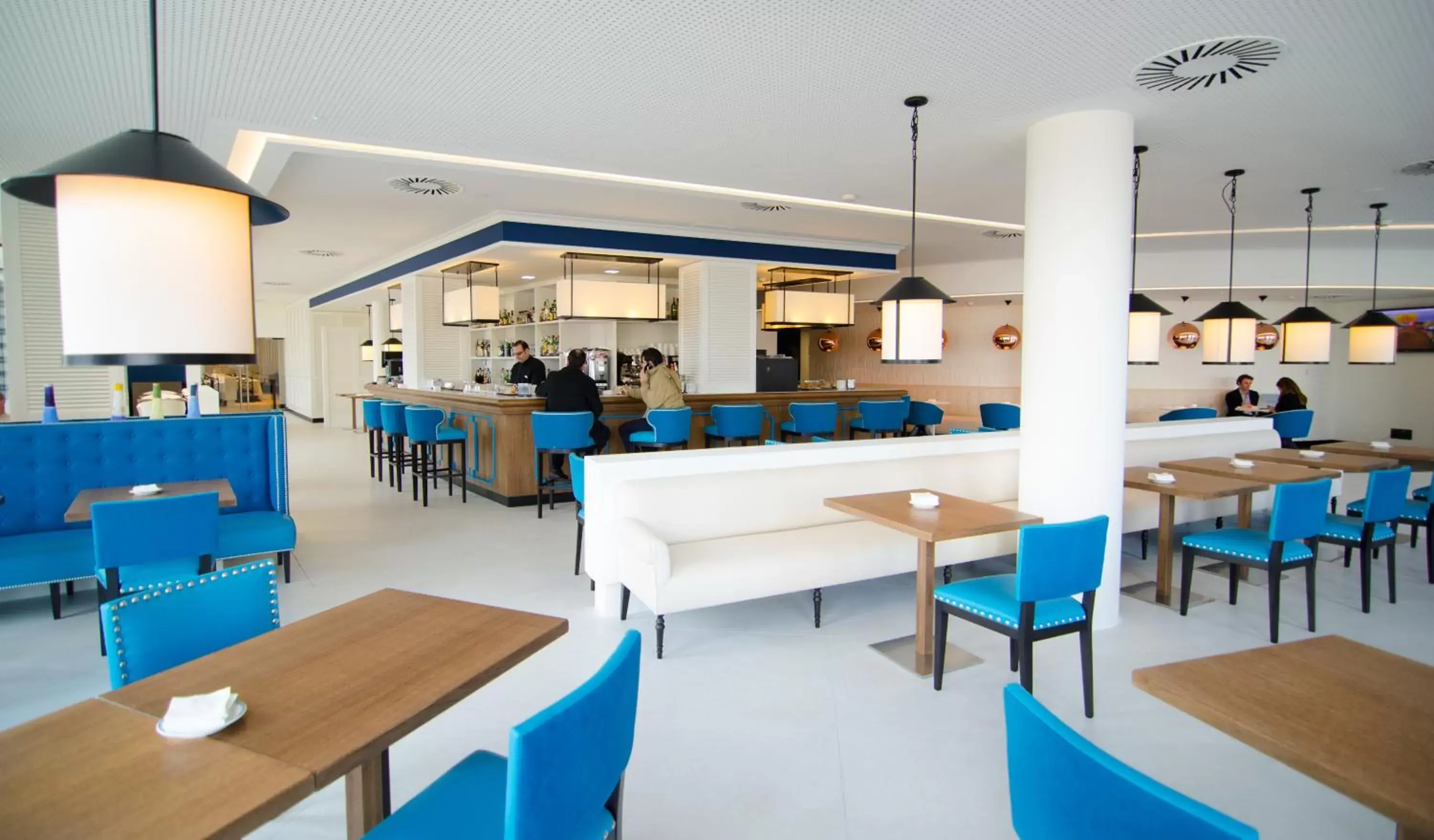 Lounge or bar, Restaurant/Places to Eat in Hotel Bahía