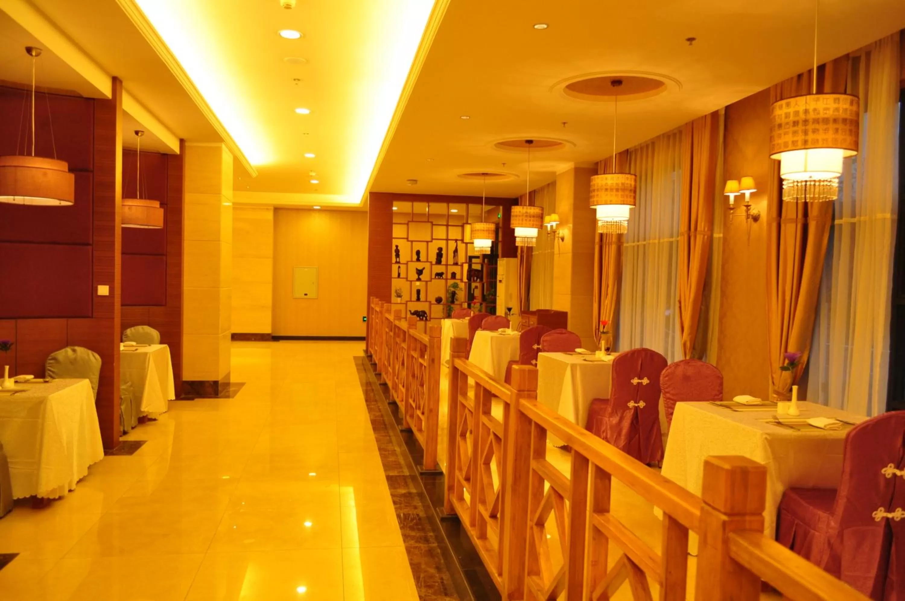 Restaurant/places to eat in Sogecoa Golden Peacock