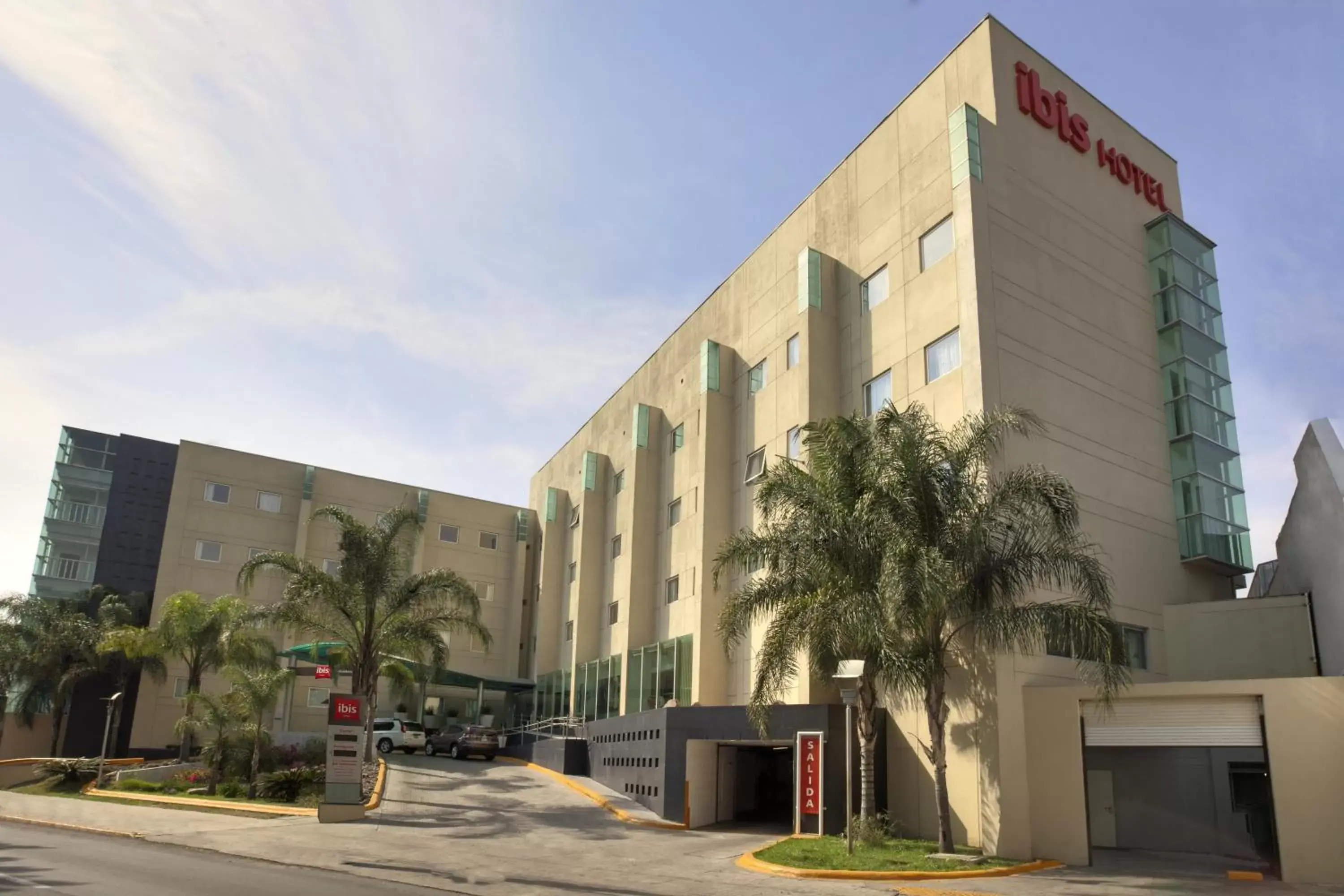 Facade/entrance, Property Building in Ibis Guadalajara Expo